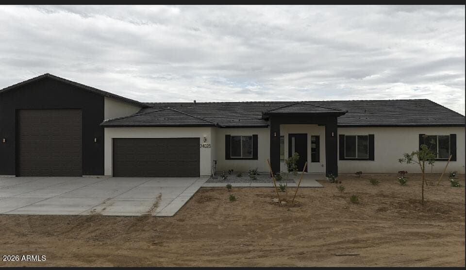 24025 W Beacon Ln — photo 1