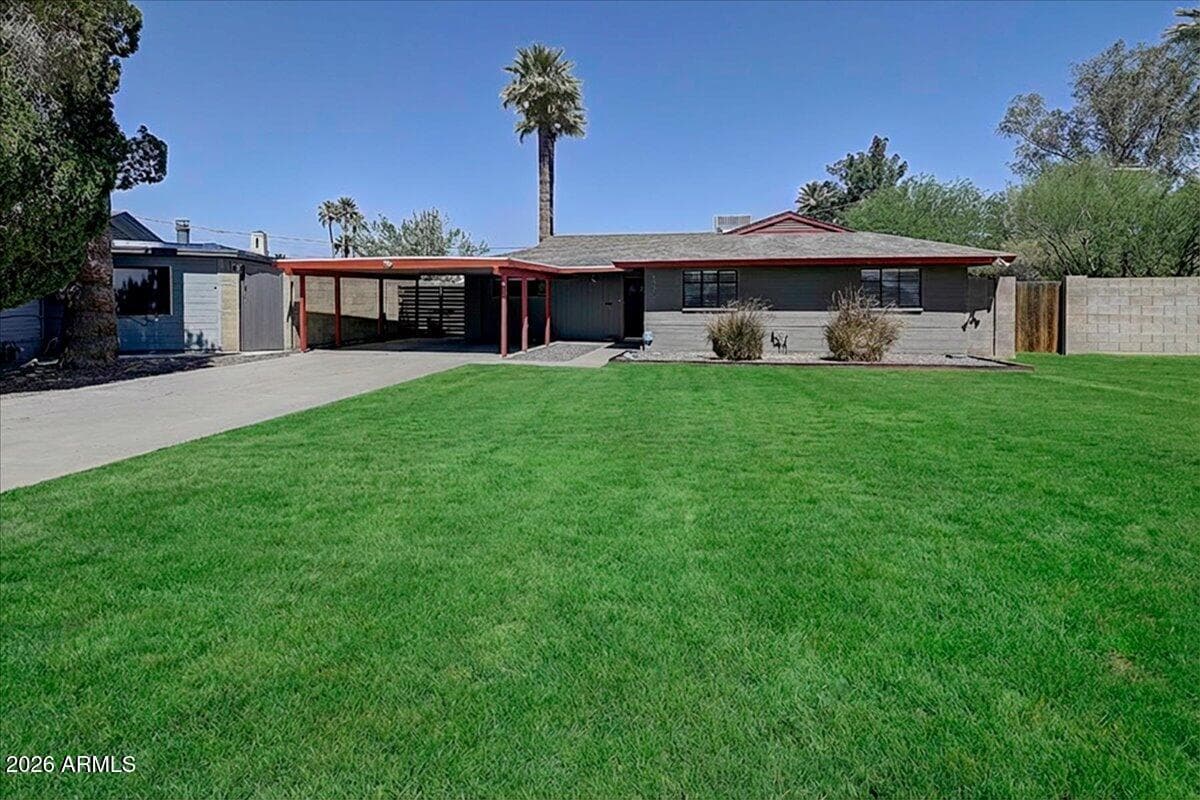 1326 E Avalon Dr — photo 2