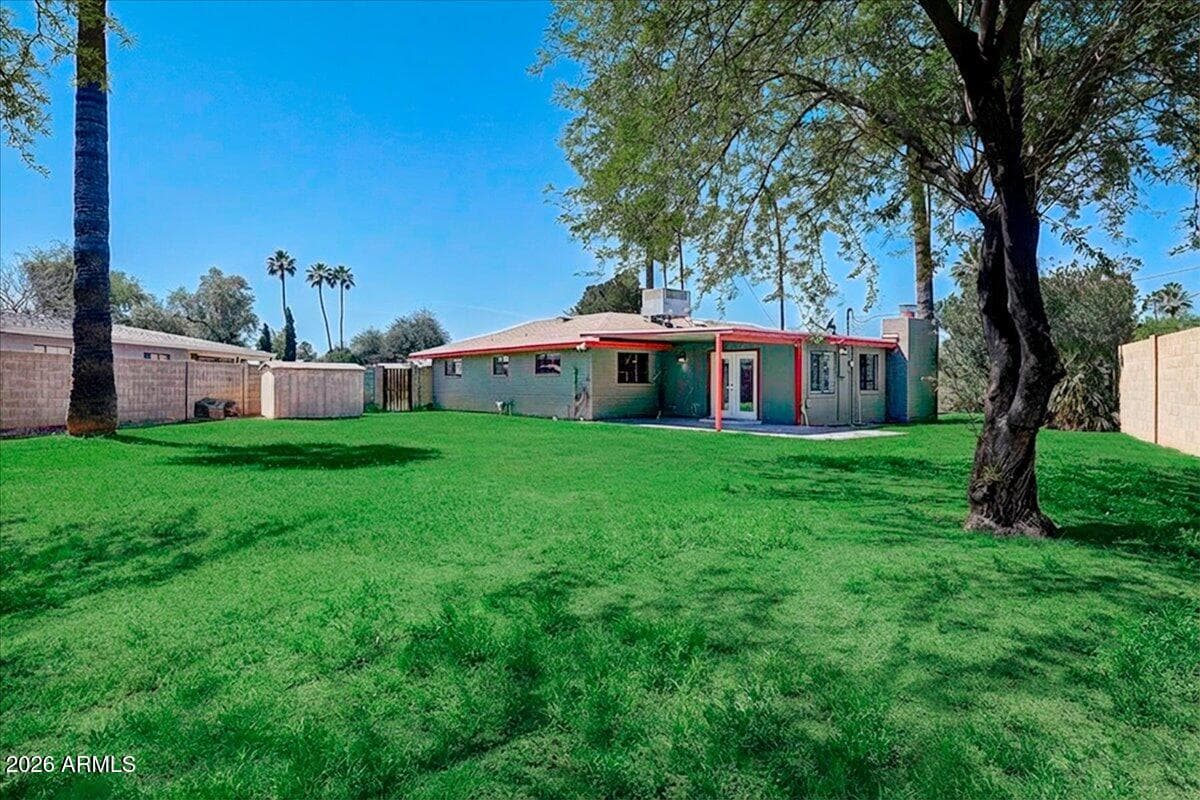 1326 E Avalon Dr — photo 33