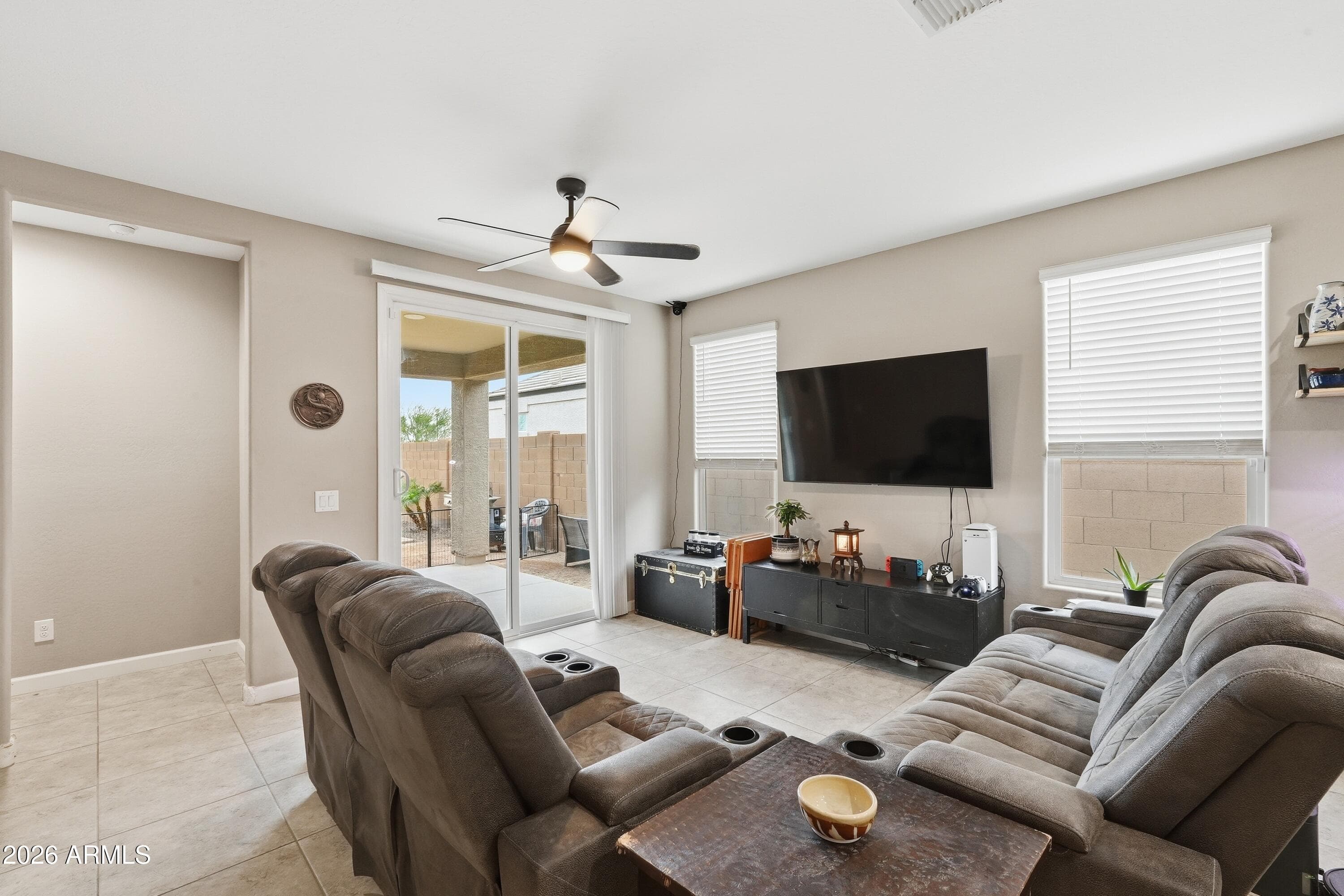 2485 N Wrigley Dr — photo 2