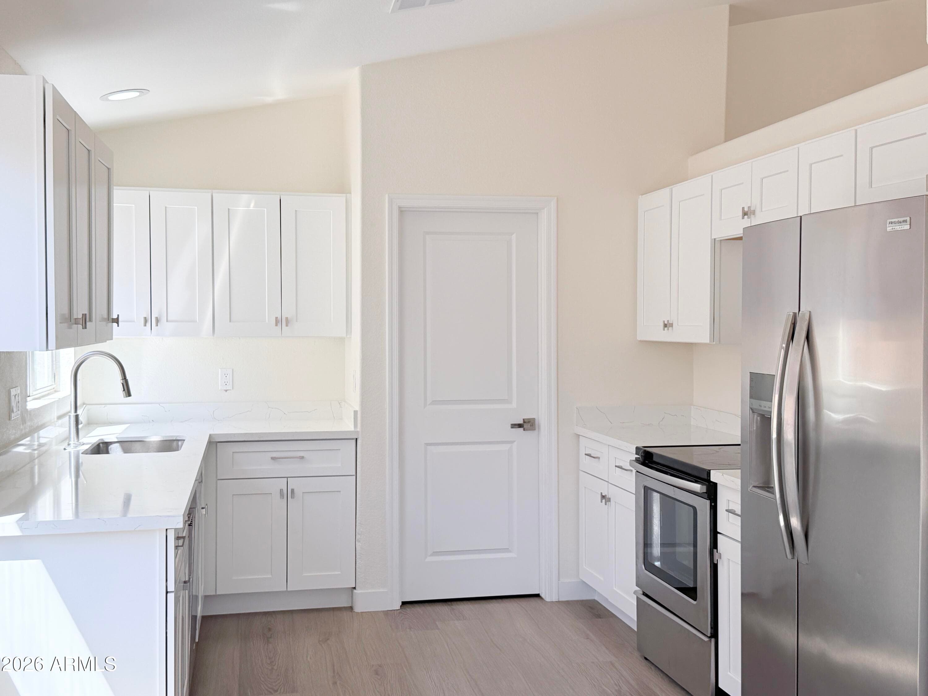 4127 N 100th Ave — photo 32