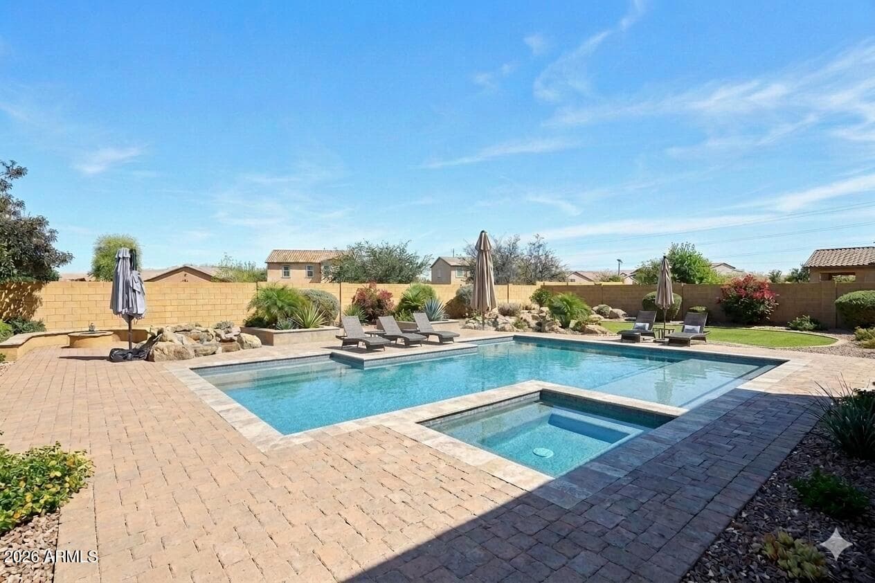 4924 W Pedro Ln — photo 2