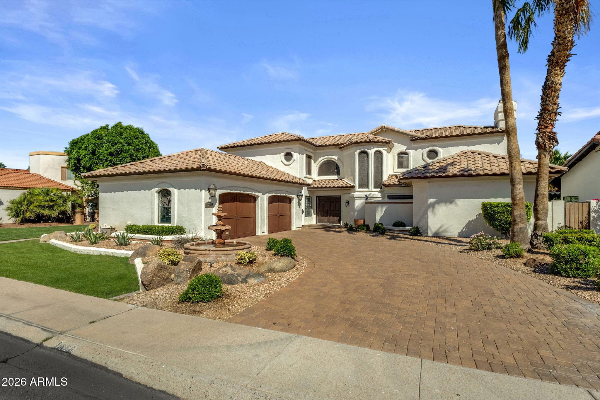 1334 W Sandpiper Dr — photo 2