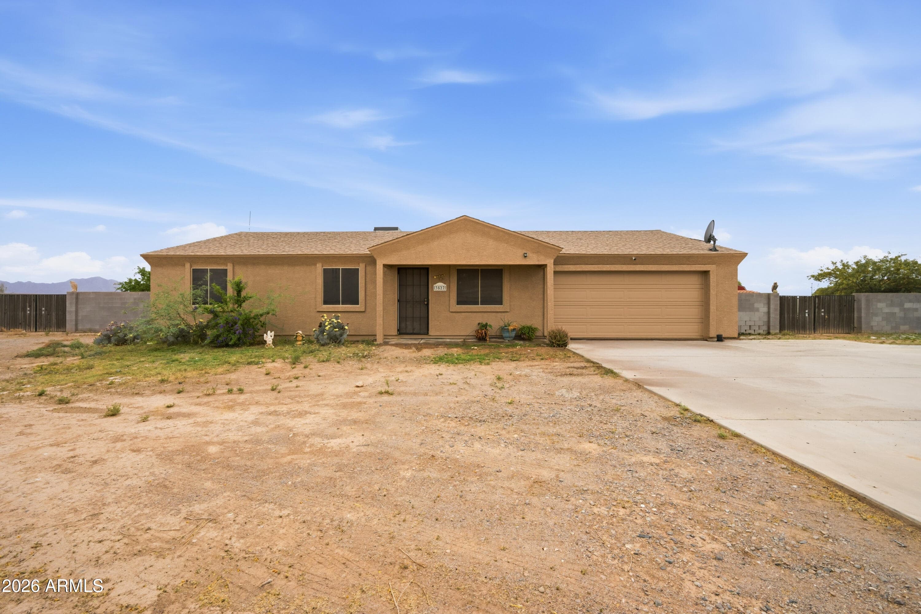 3527 E Batten Rd — photo 1