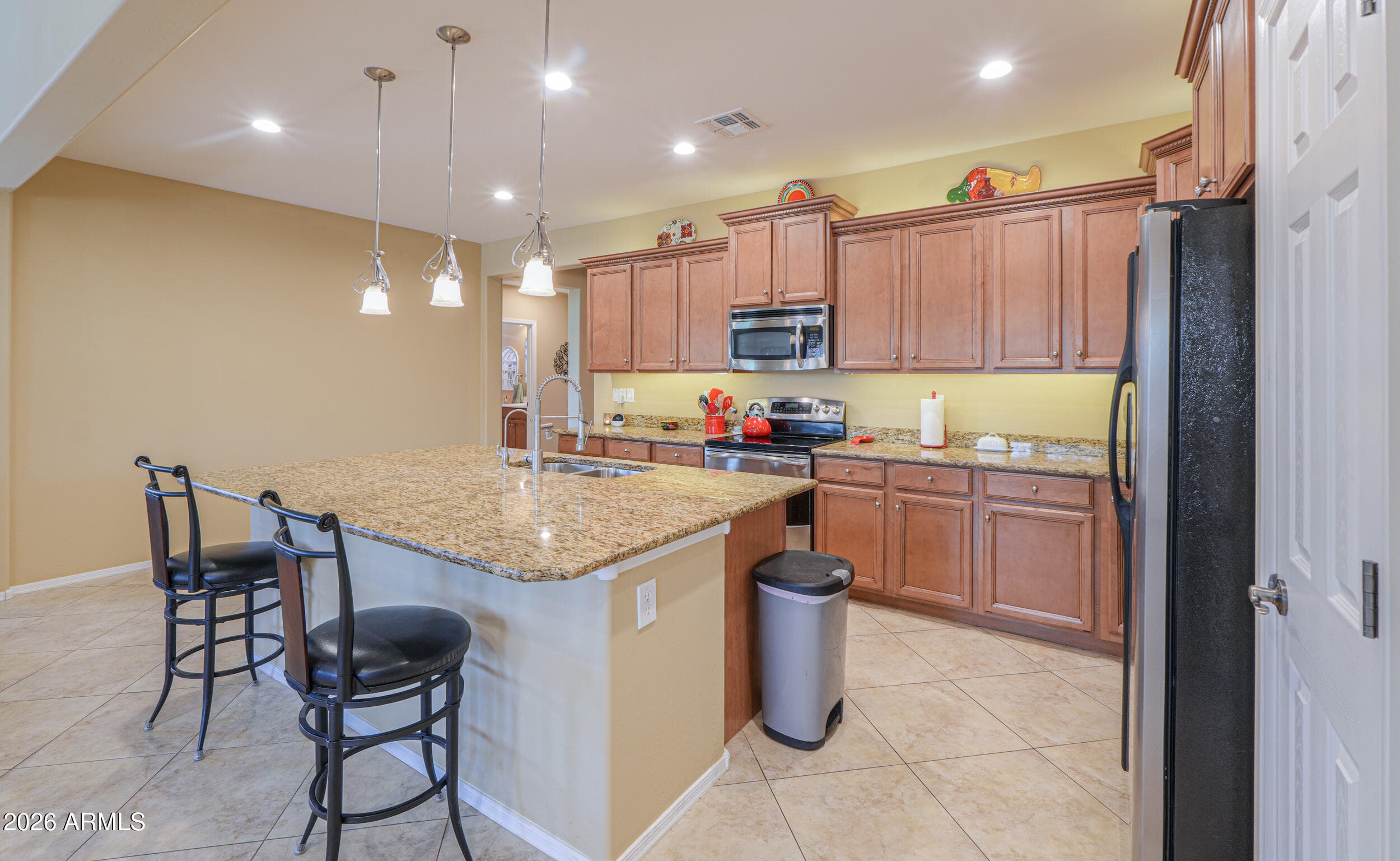 42709 W KINGFISHER DR - See more photos