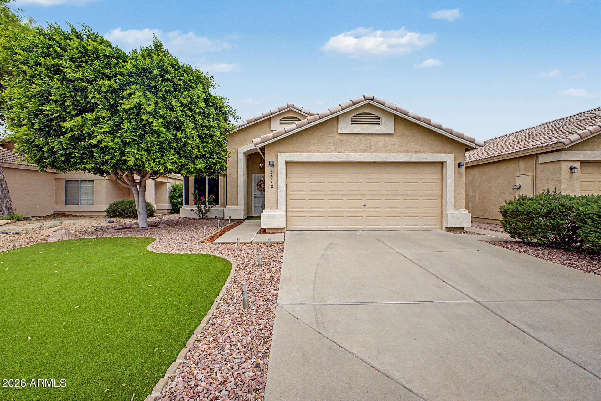 3548 W Tina Ln — photo 2