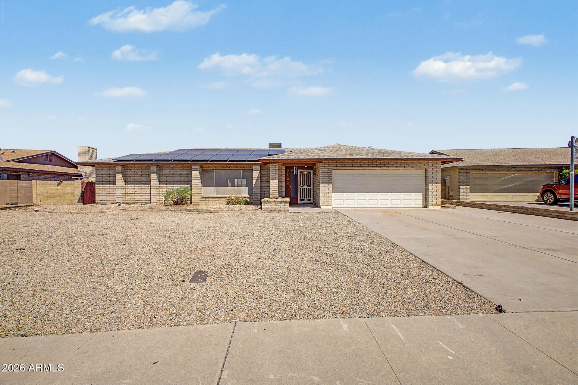 5122 W Royal Palm Rd — photo 1