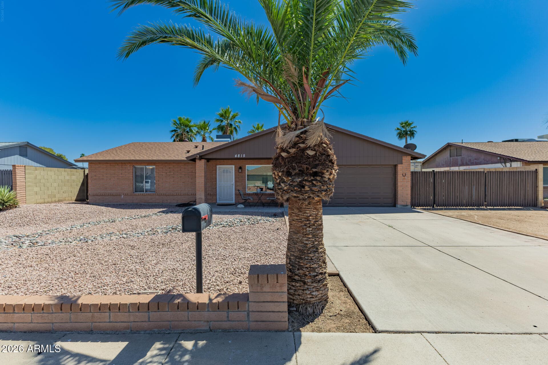 4815 W Rosewood Dr — photo 2