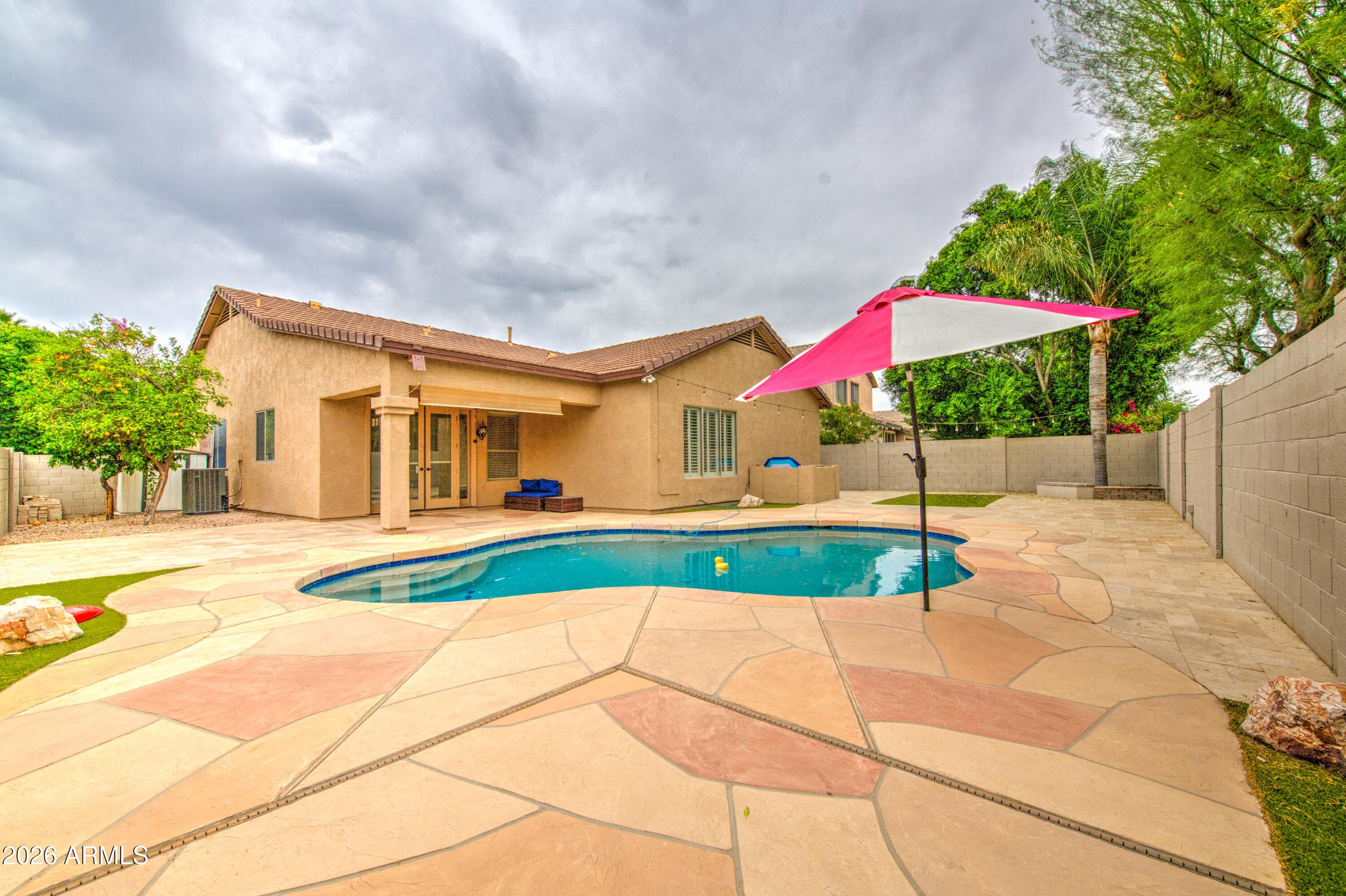 2225 W Olive Way — photo 2