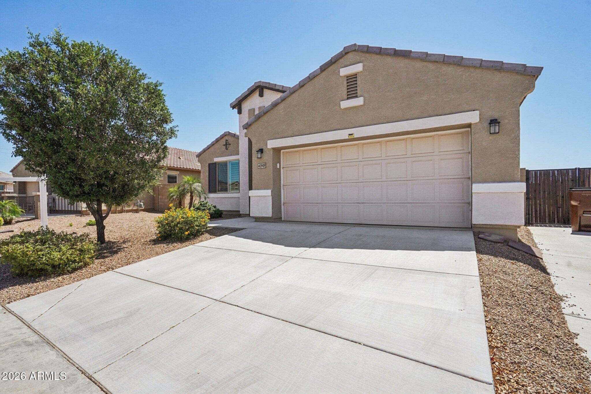 40949 W WILLIAMS WAY - Photo 2