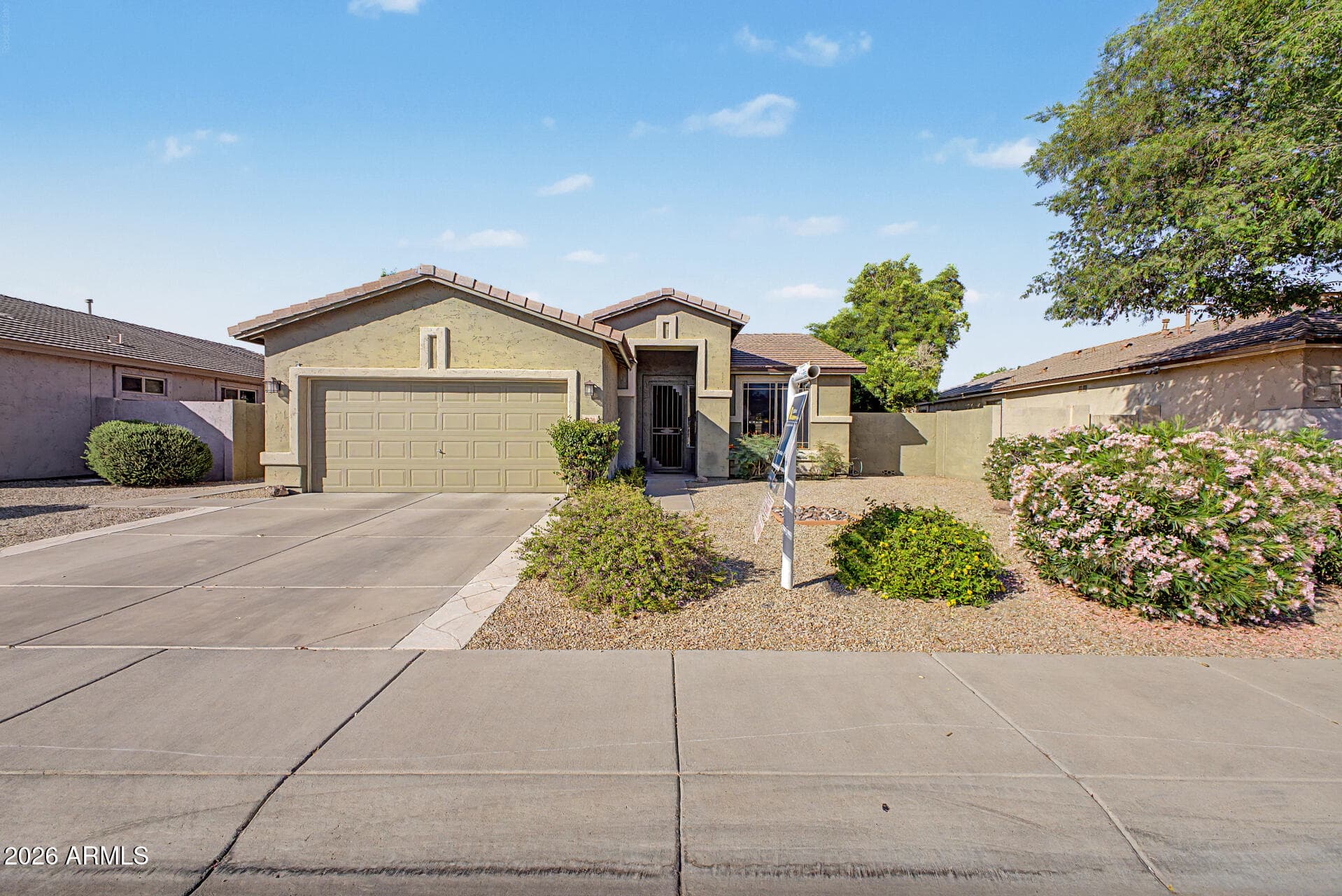 6186 W Wikieup Ln — photo 1