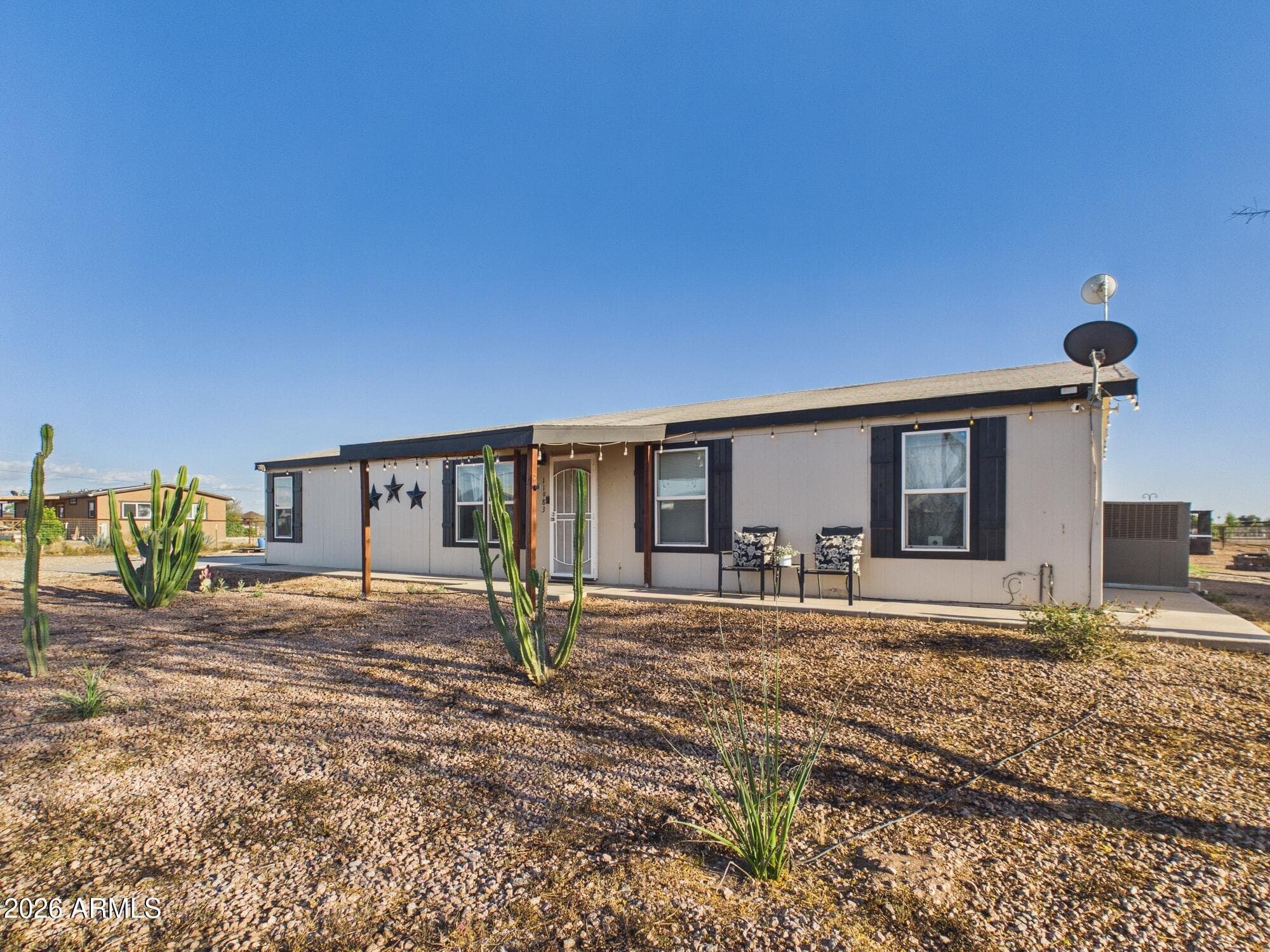 11983 E TENNYSON RD - Photo 1