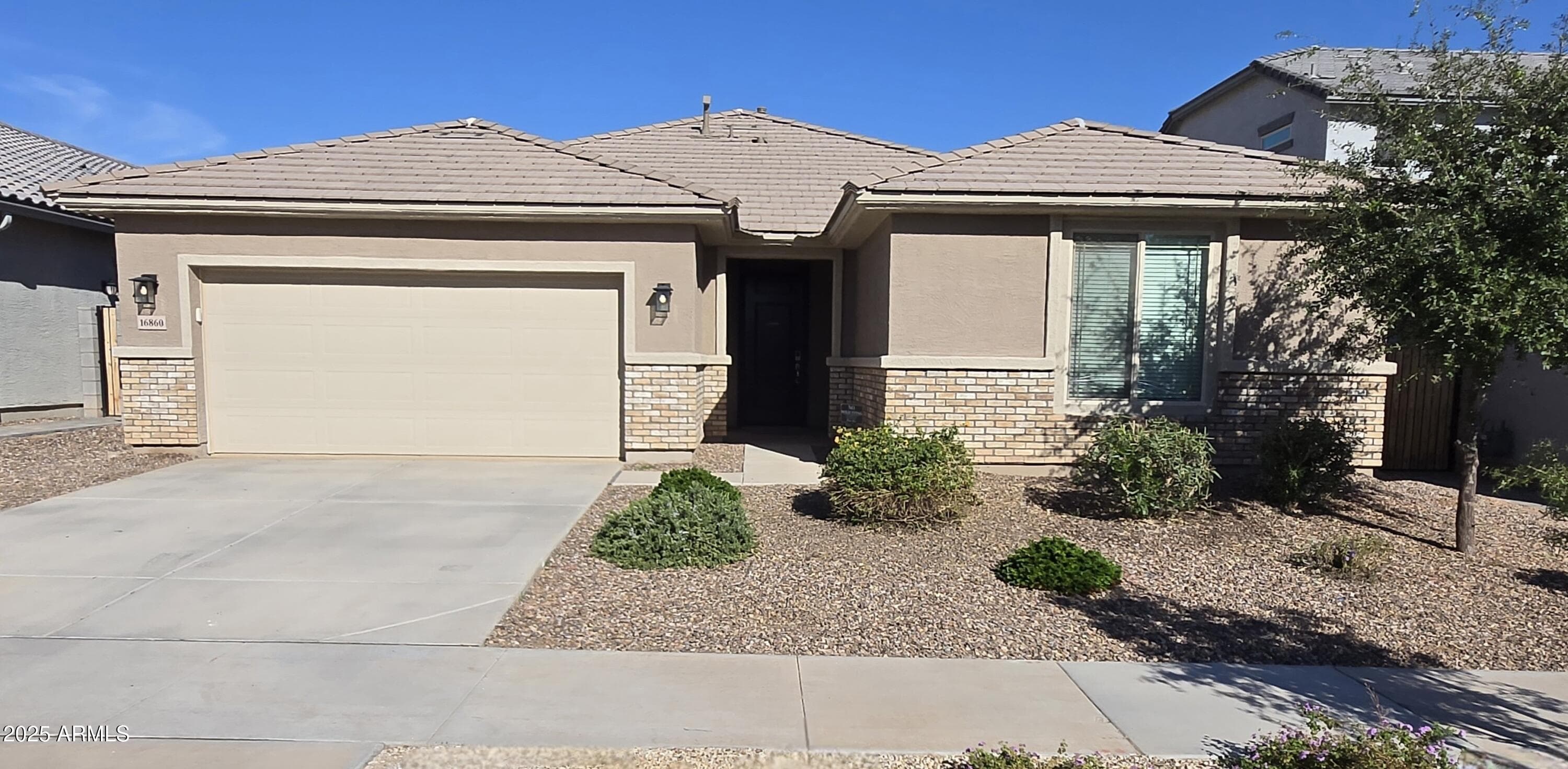 16860 W Buckhorn Trail — photo 1