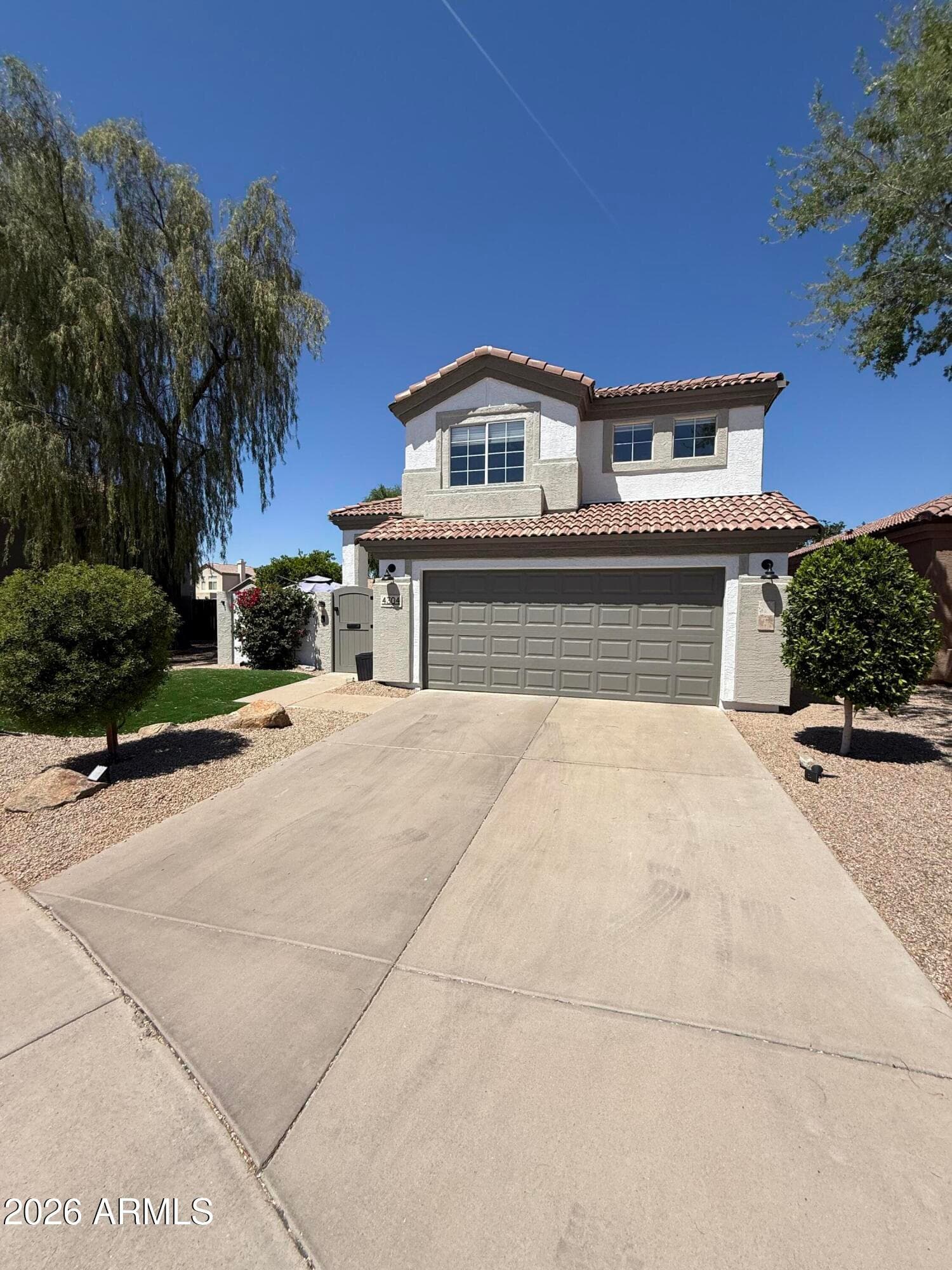 4304 E Milton Dr — photo 2