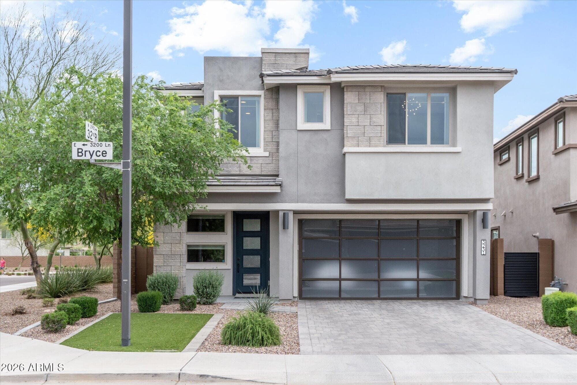 3231 E Bryce Ln — photo 2