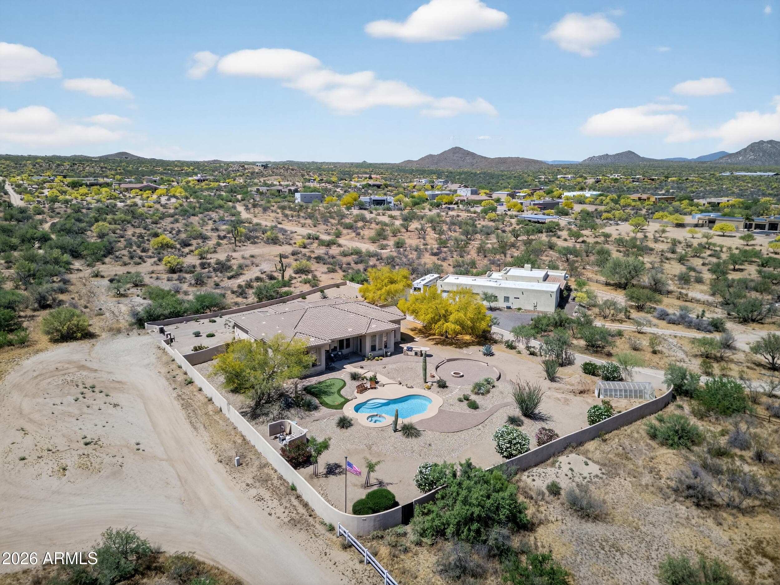 13912 E CAVEDALE DR - Photo 4