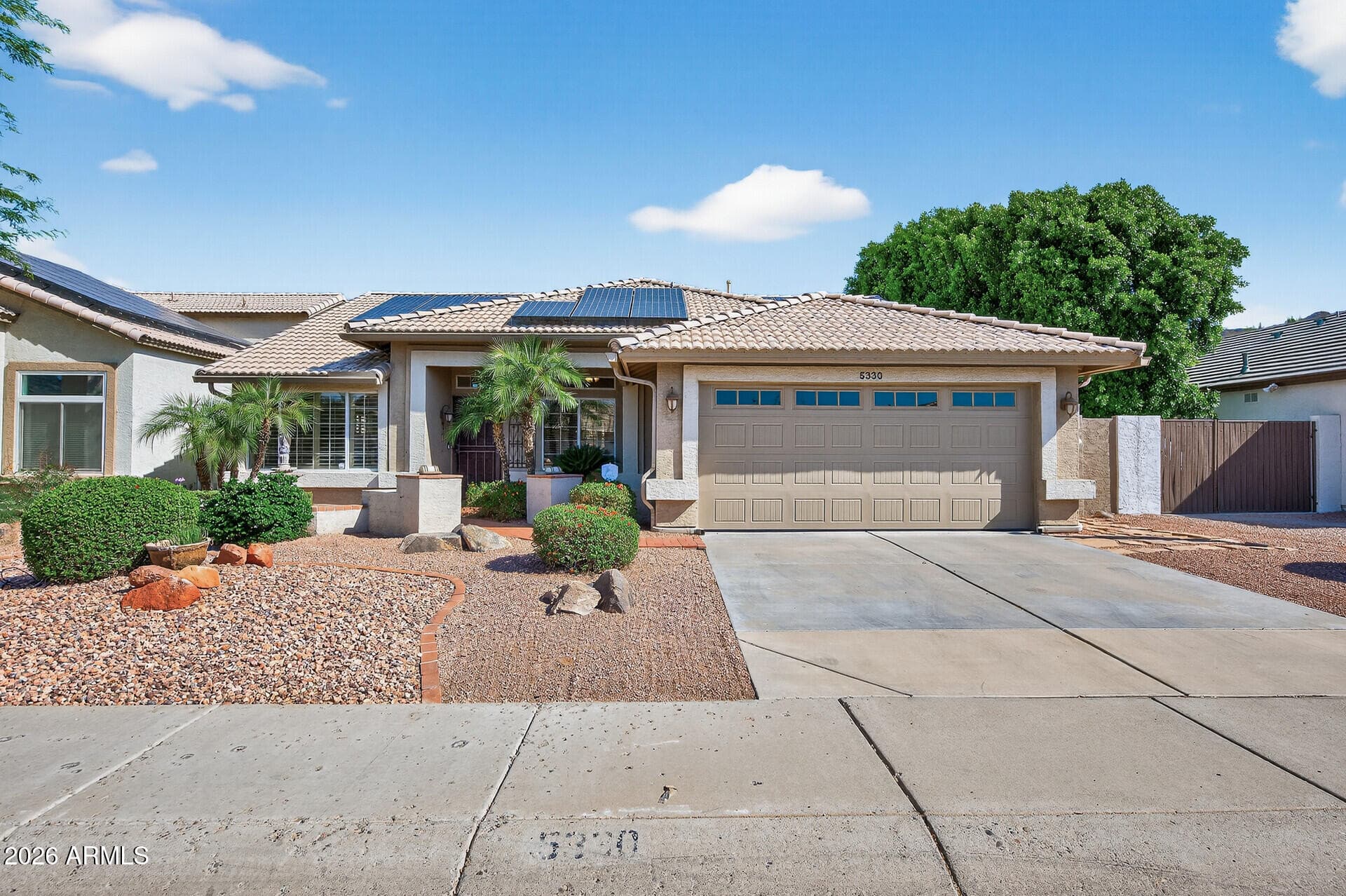 5330 W Pontiac Dr — photo 1