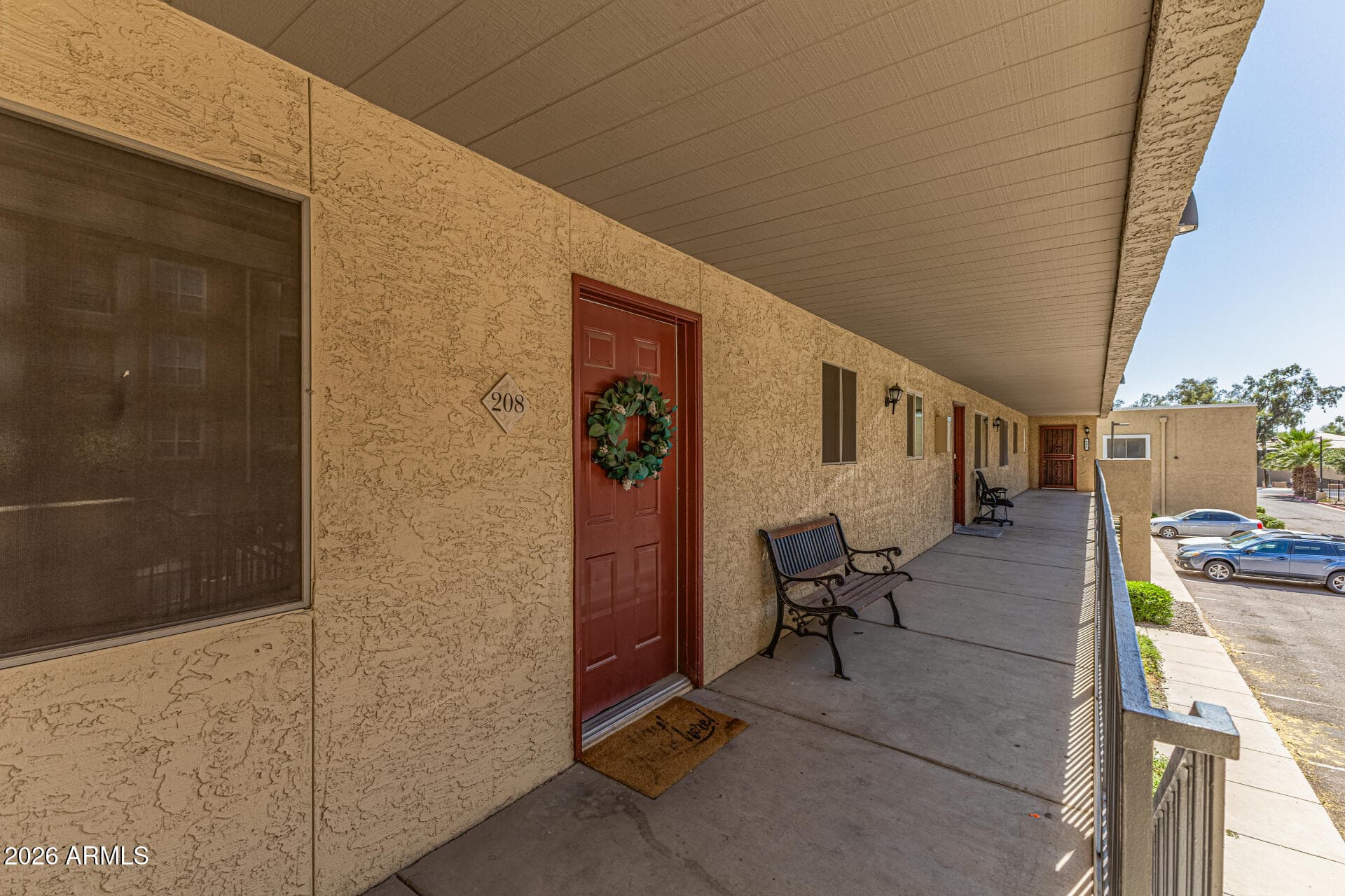 1014 E SPENCE AVE - Photo 3