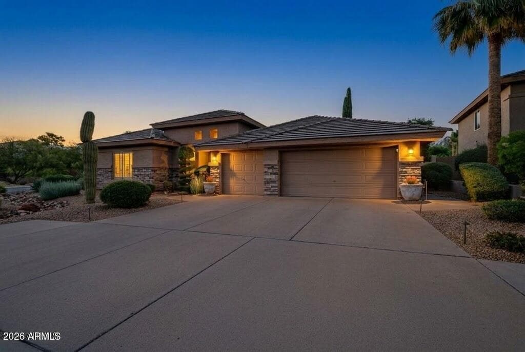 6018 E Smokehouse Trail — photo 1