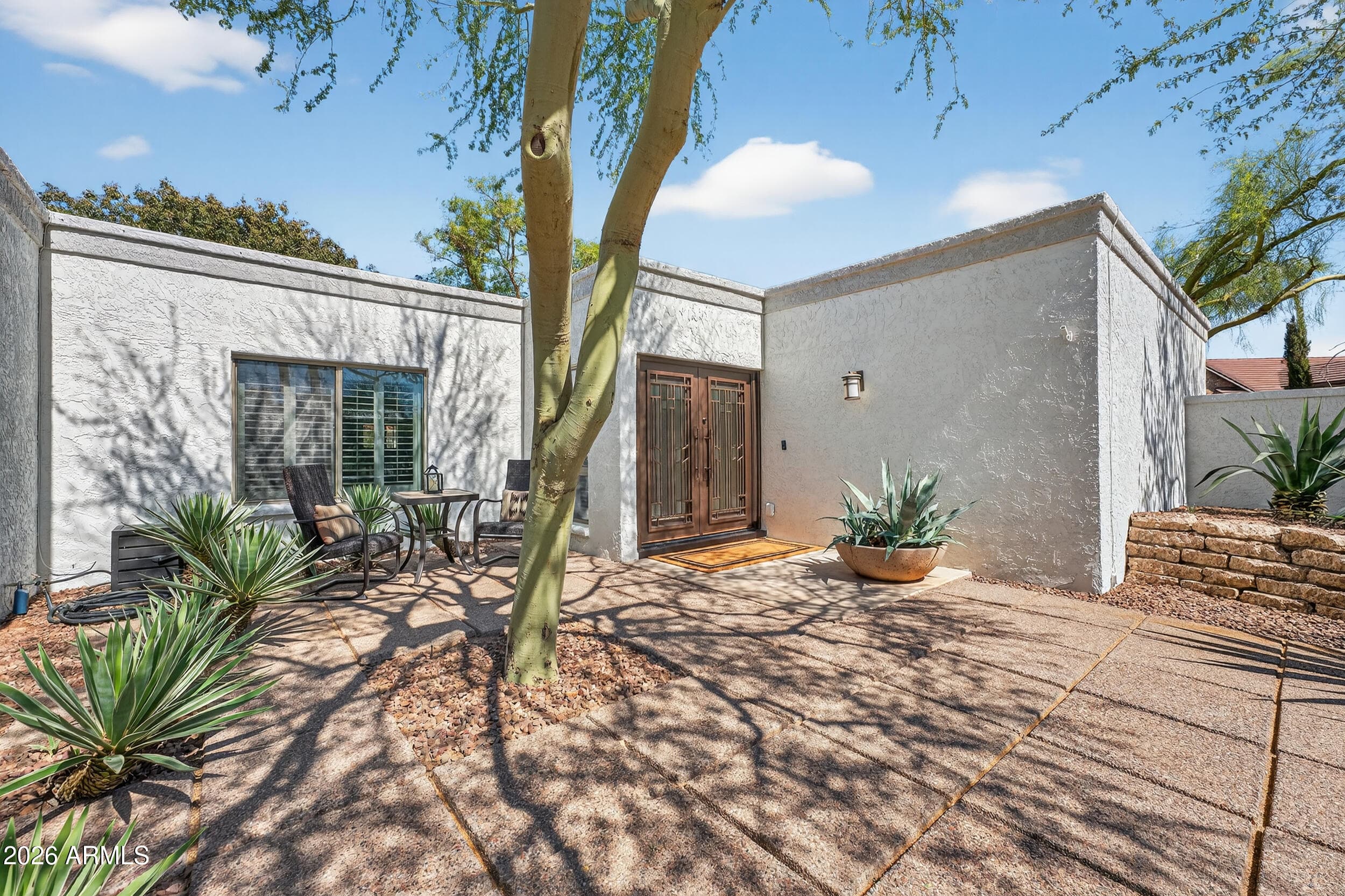 1030 E Libra Dr — photo 2