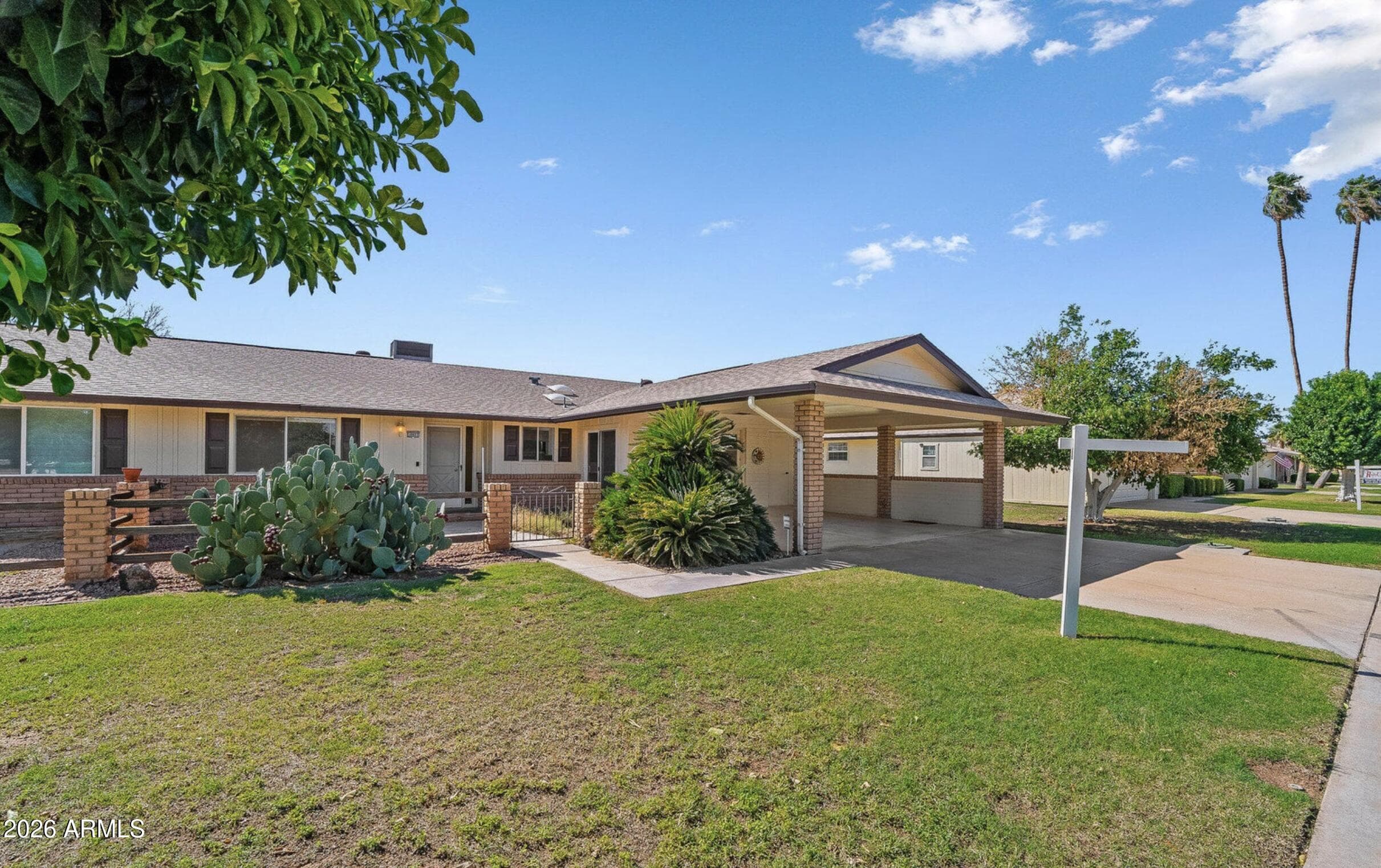 10927 W Peoria Ave — photo 2