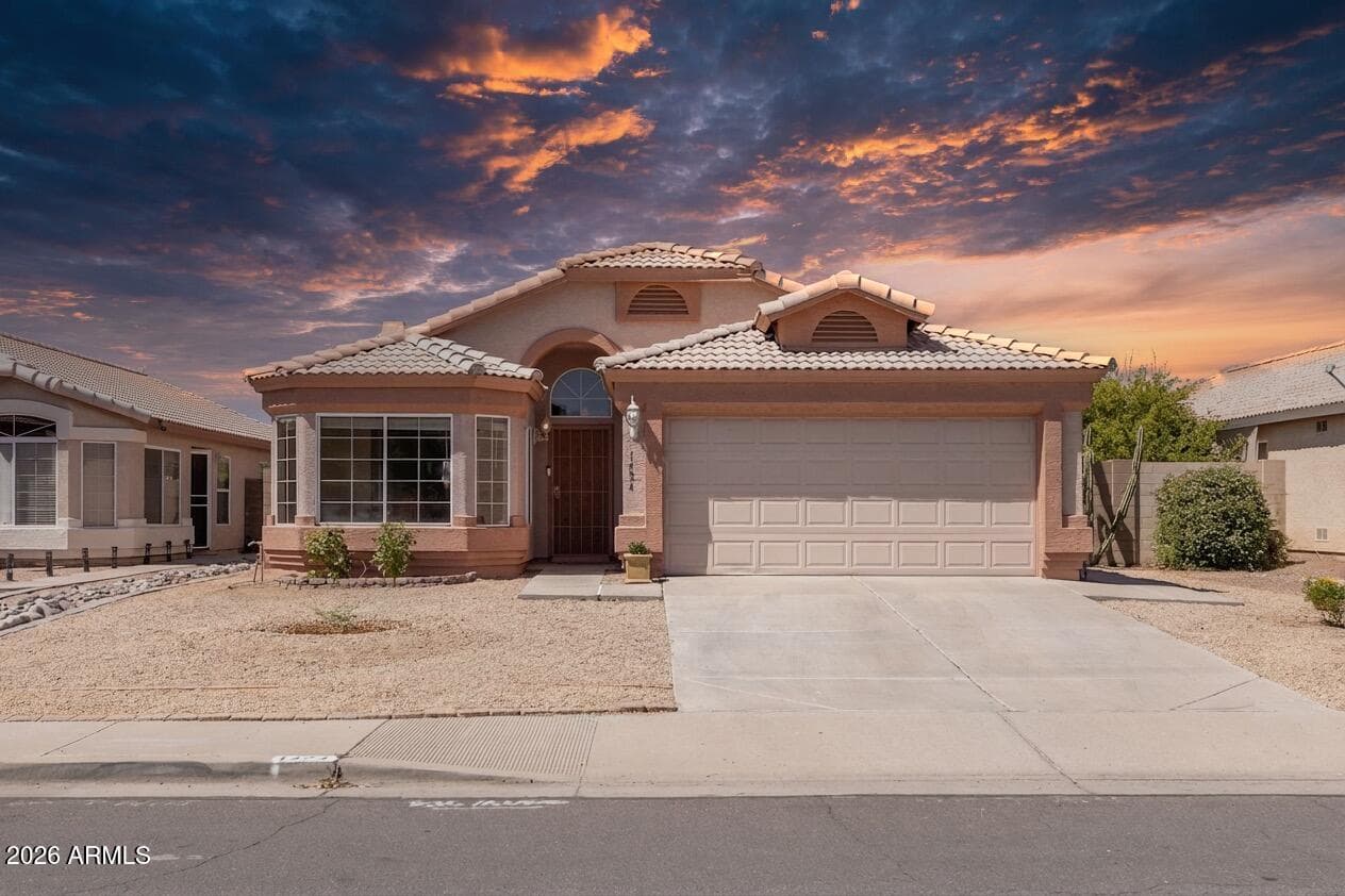 1424 S Rosemont -- — photo 1