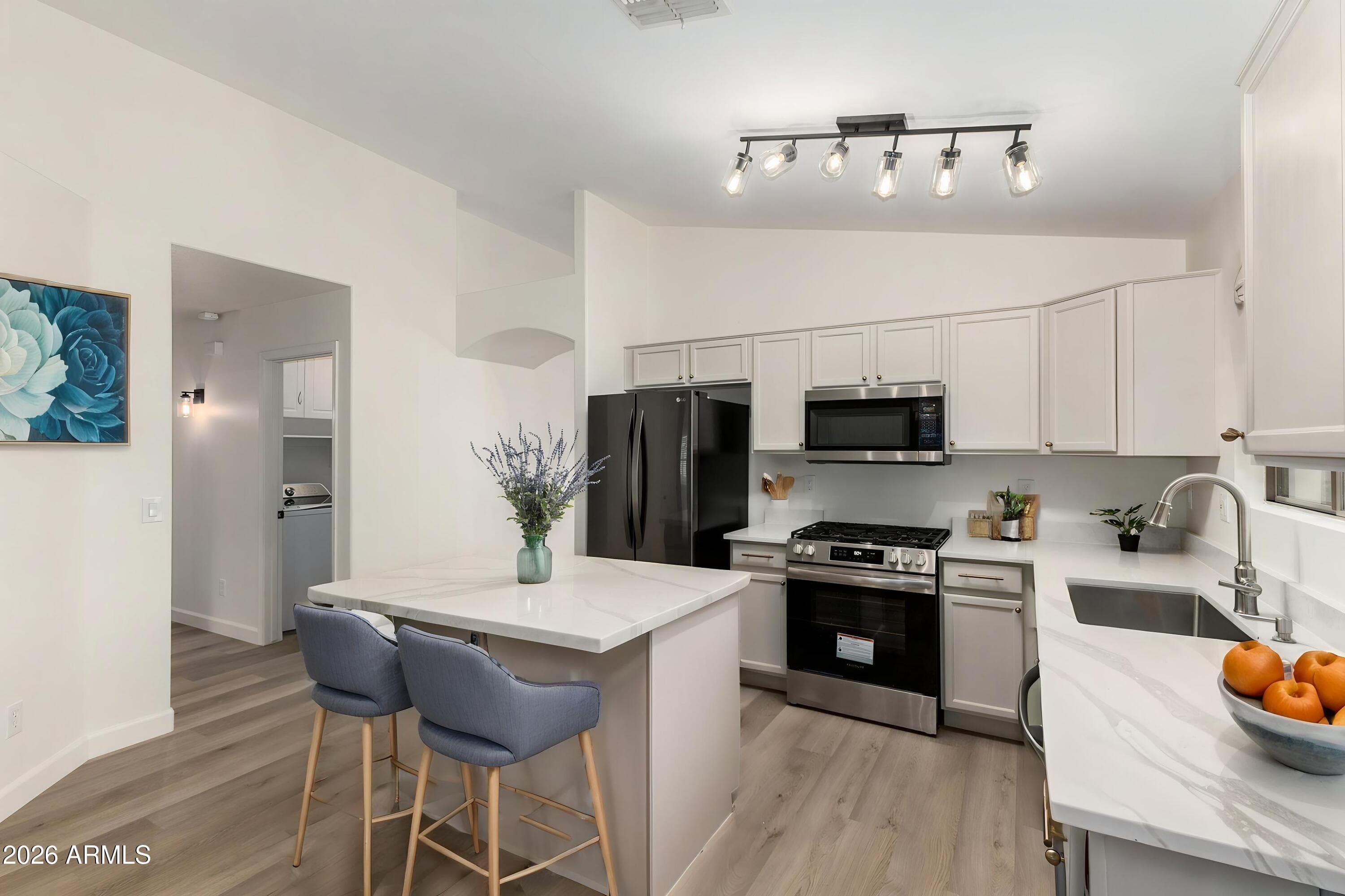 16223 W Port Au Prince Ln — photo 2