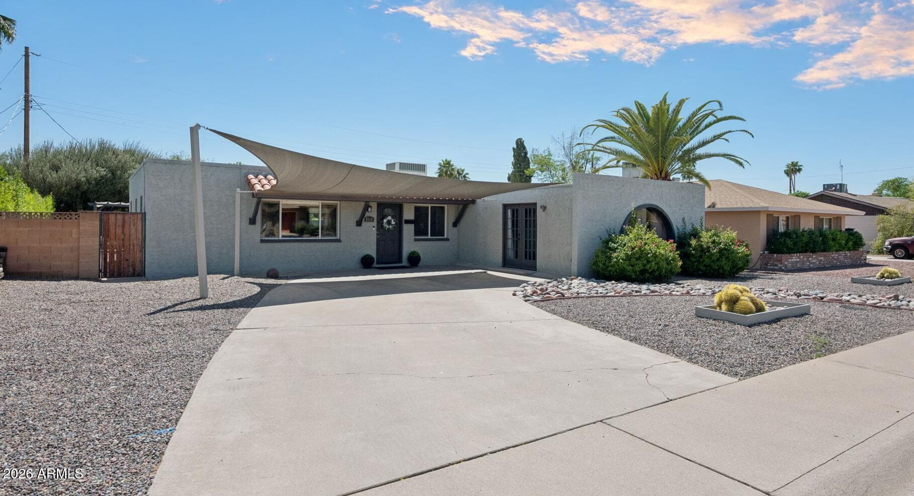 8319 E Bonnie Rose Ave — photo 1