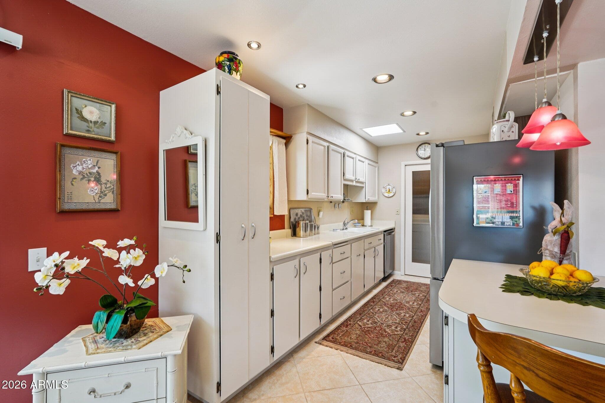 10526 W HIGHWOOD LN - Photo 2