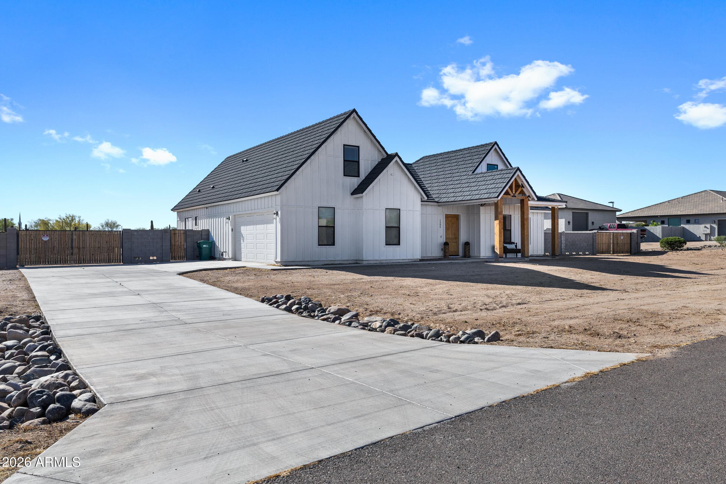 1206 N 102nd Way — photo 2