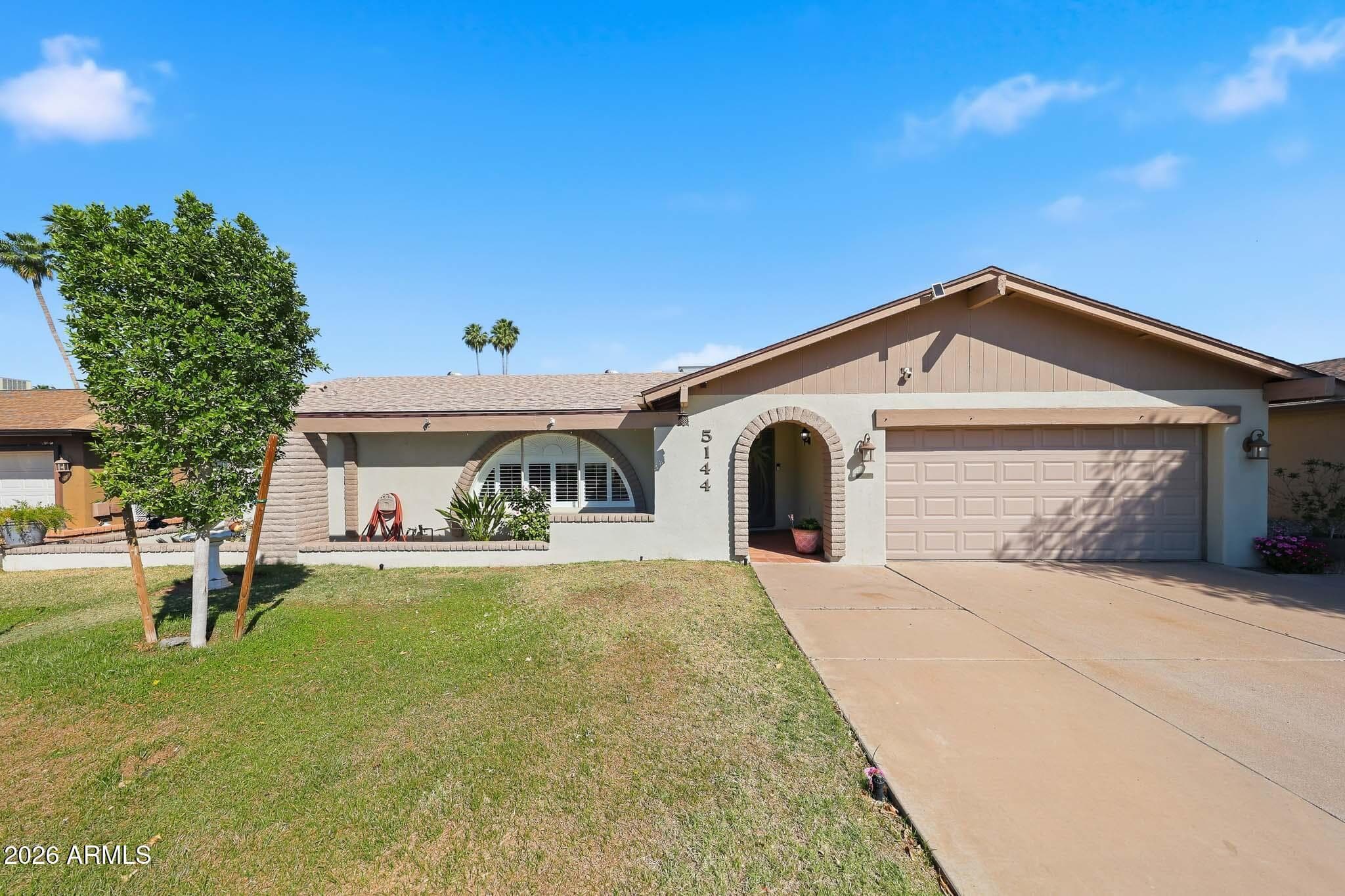 5144 W Las Palmaritas Dr — photo 1