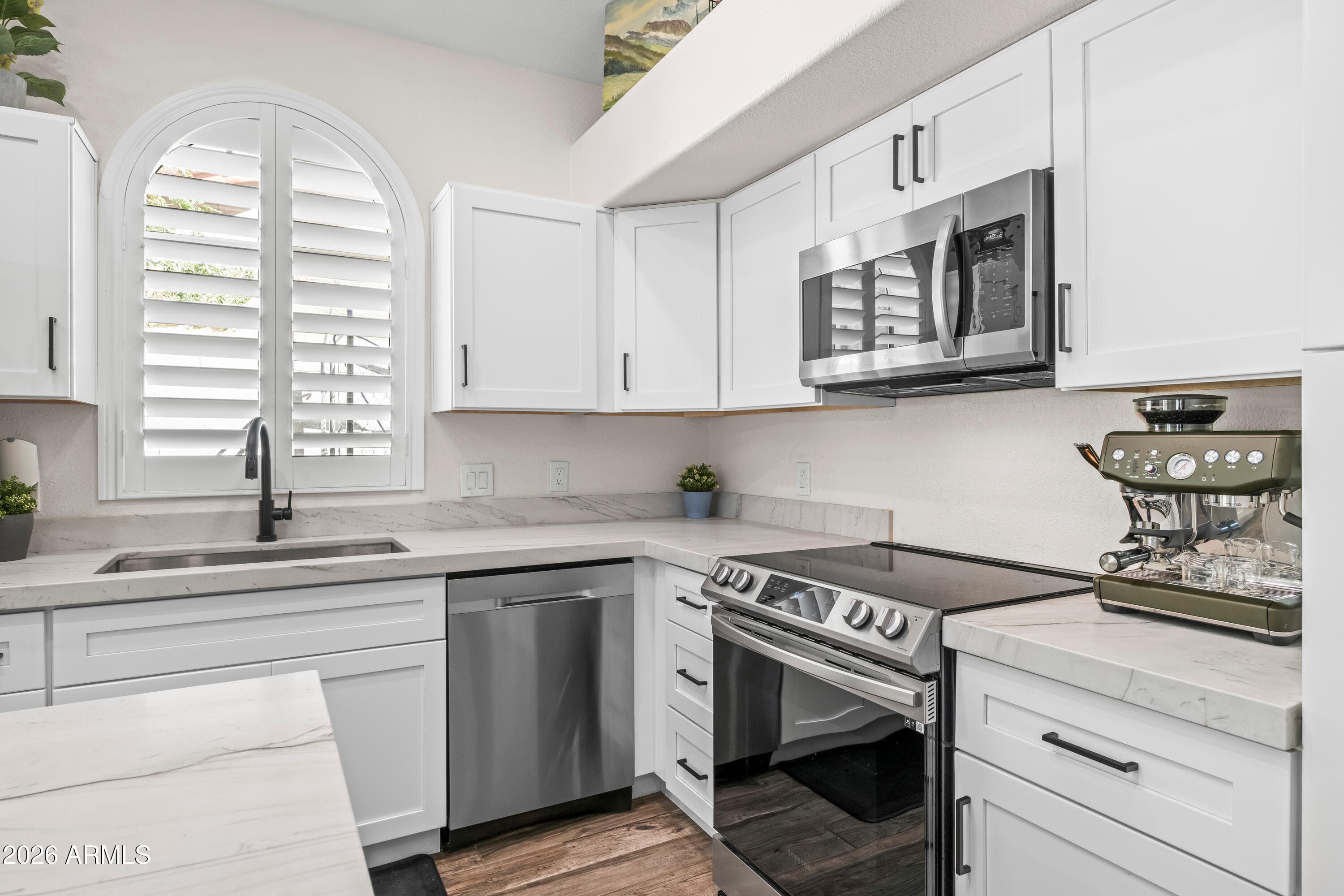 14410 N 56th Pl — photo 2