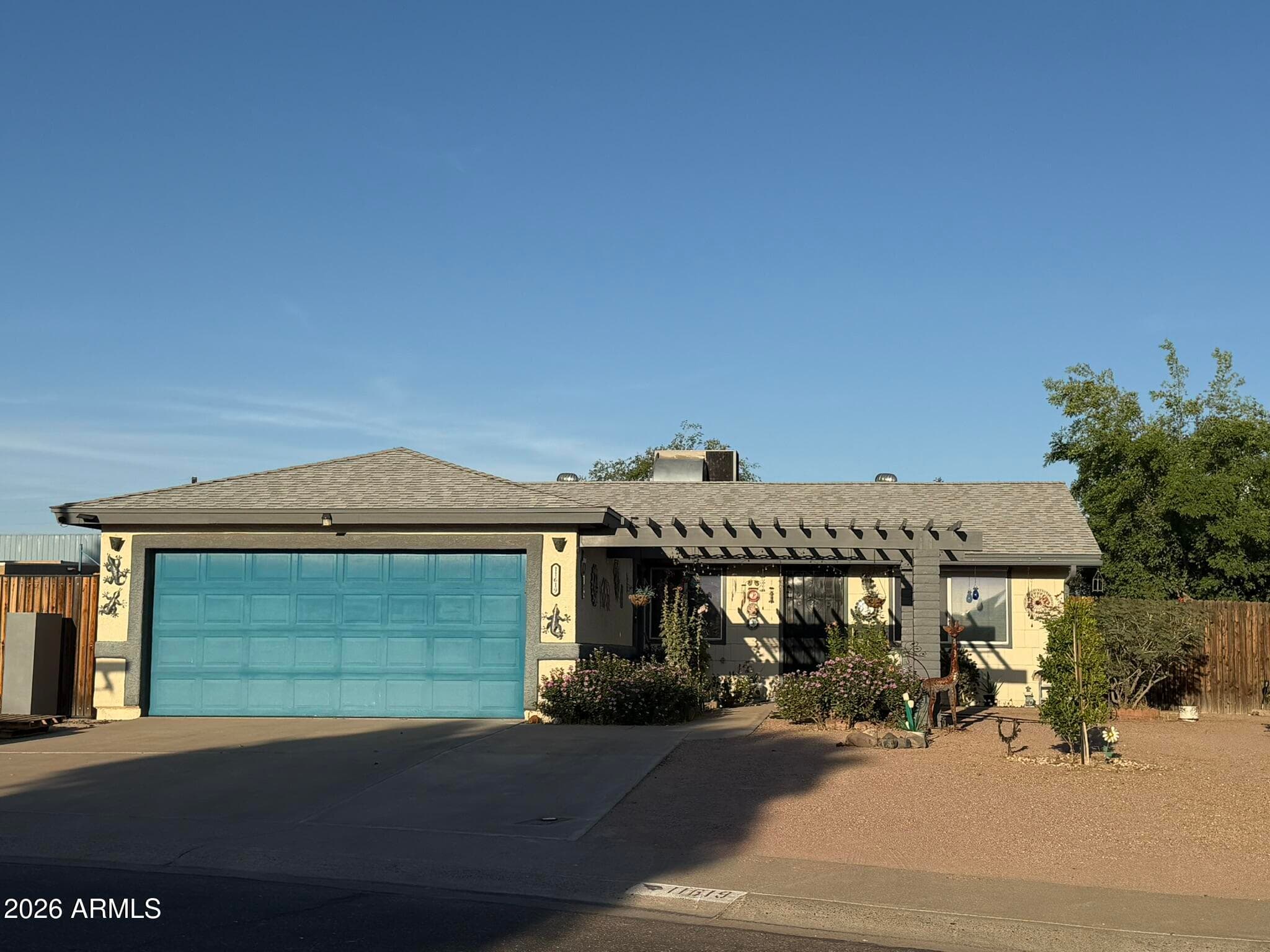 11619 N 92nd Dr — photo 1