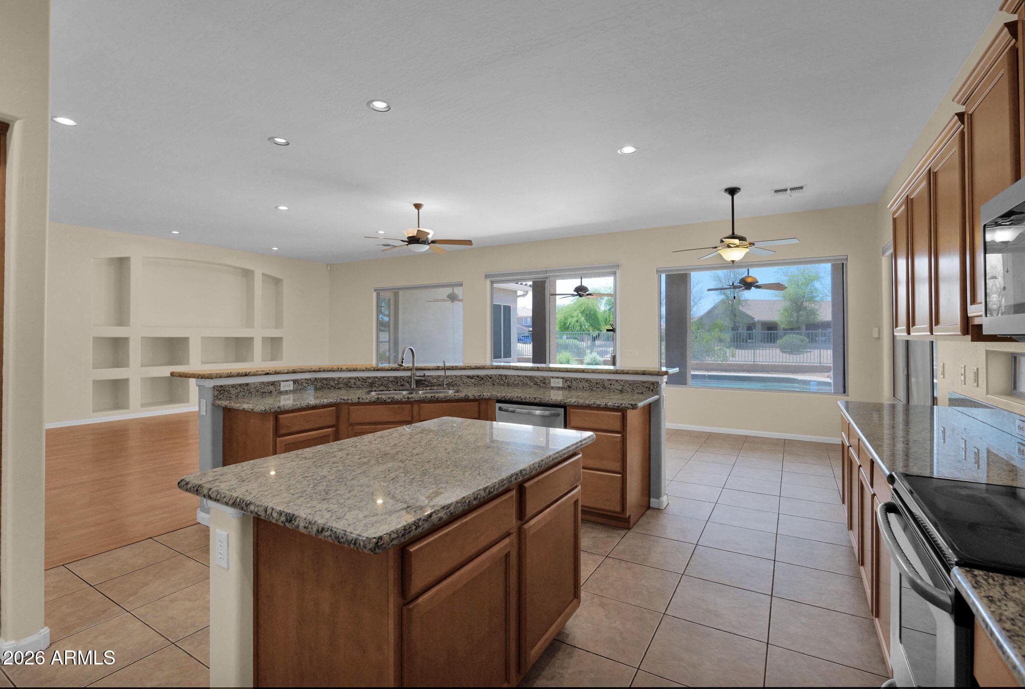 25040 N 44th Ave — photo 1