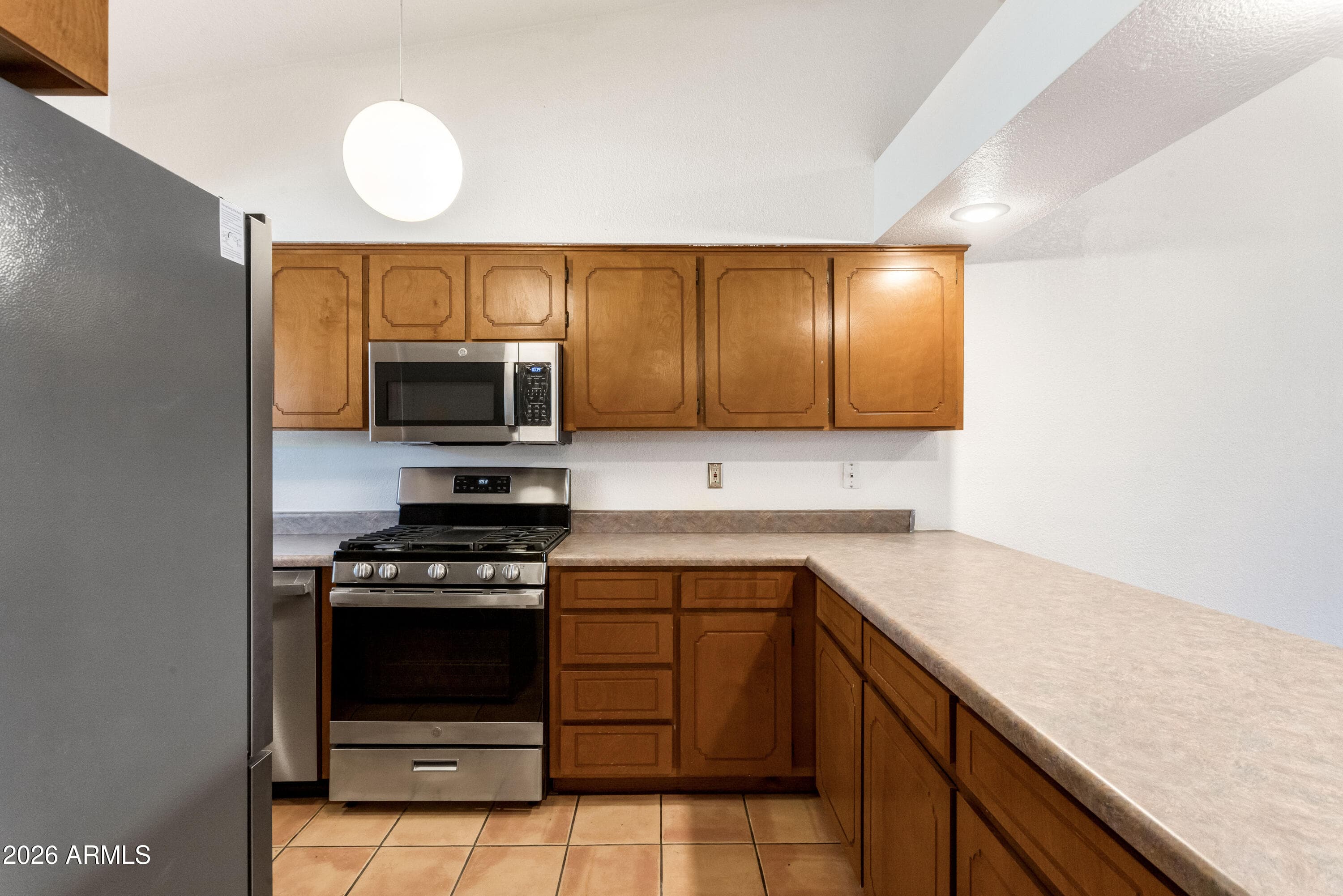 463 SANTA CRUZ DR - See more photos