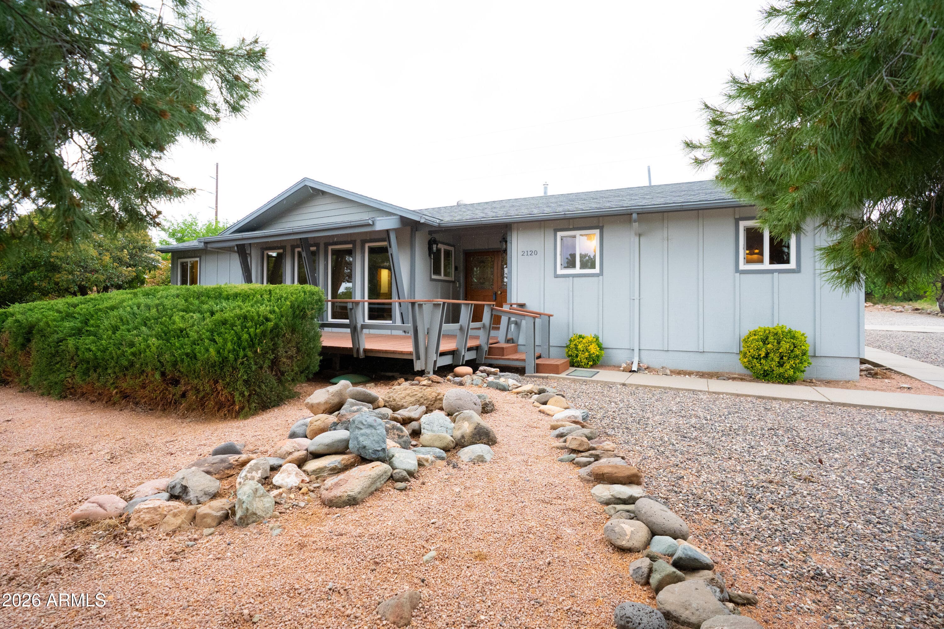 2120 Sky Dr — photo 2
