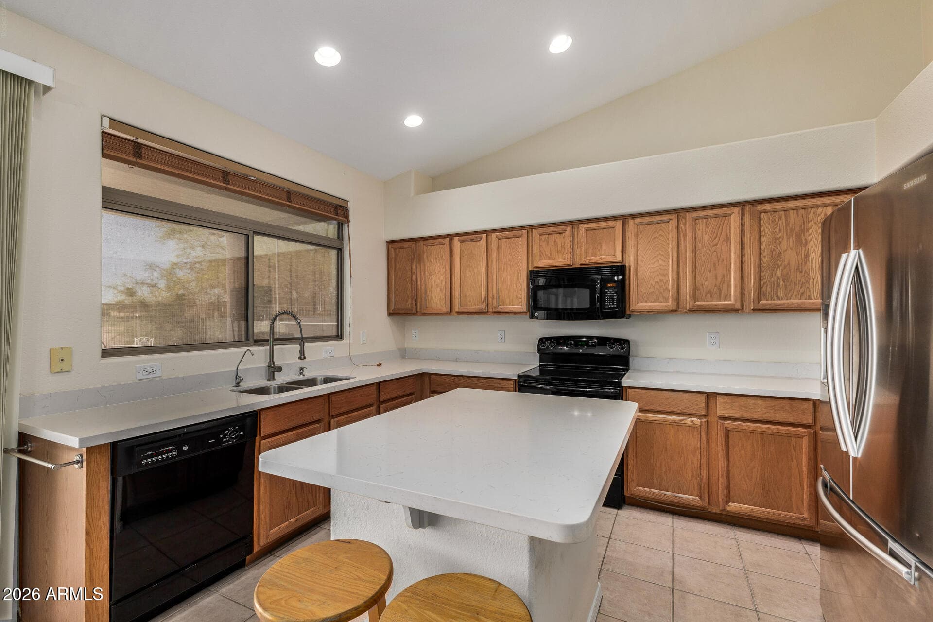 1038 S Palomino Creek Dr — photo 2