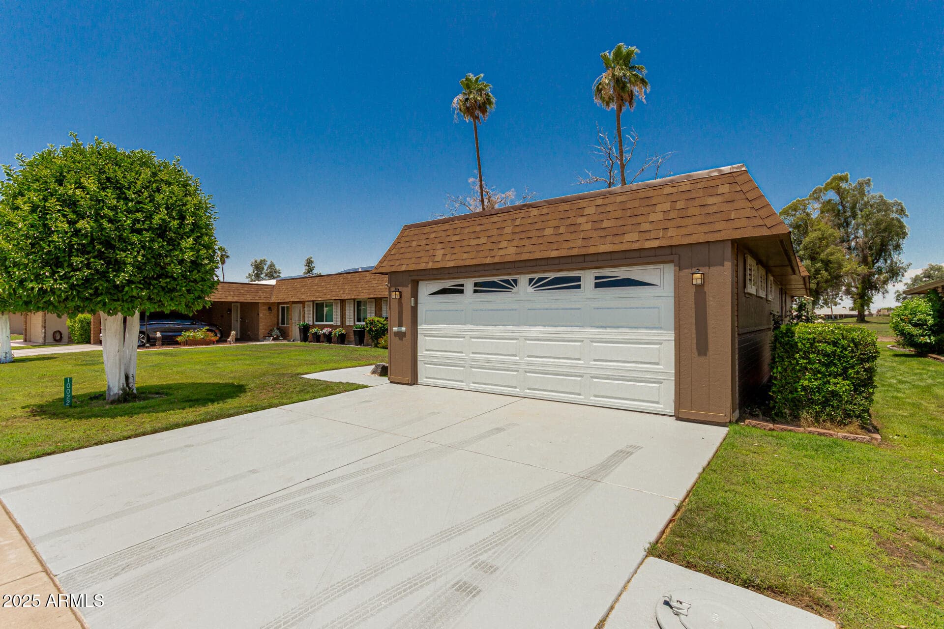 10022 W MOUNTAIN VIEW RD - Photo 3
