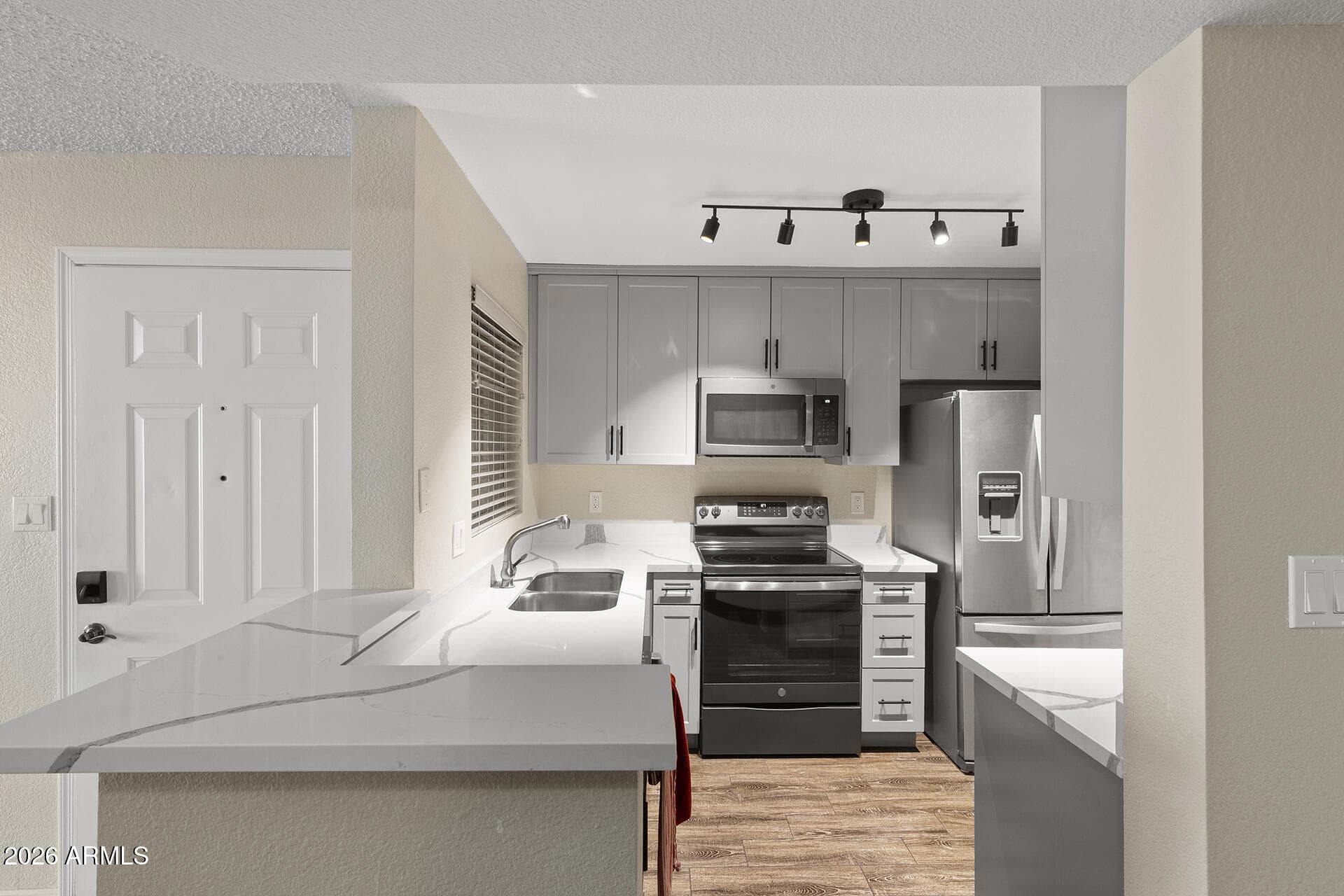 1880 E Morten Ave 102 — photo 1