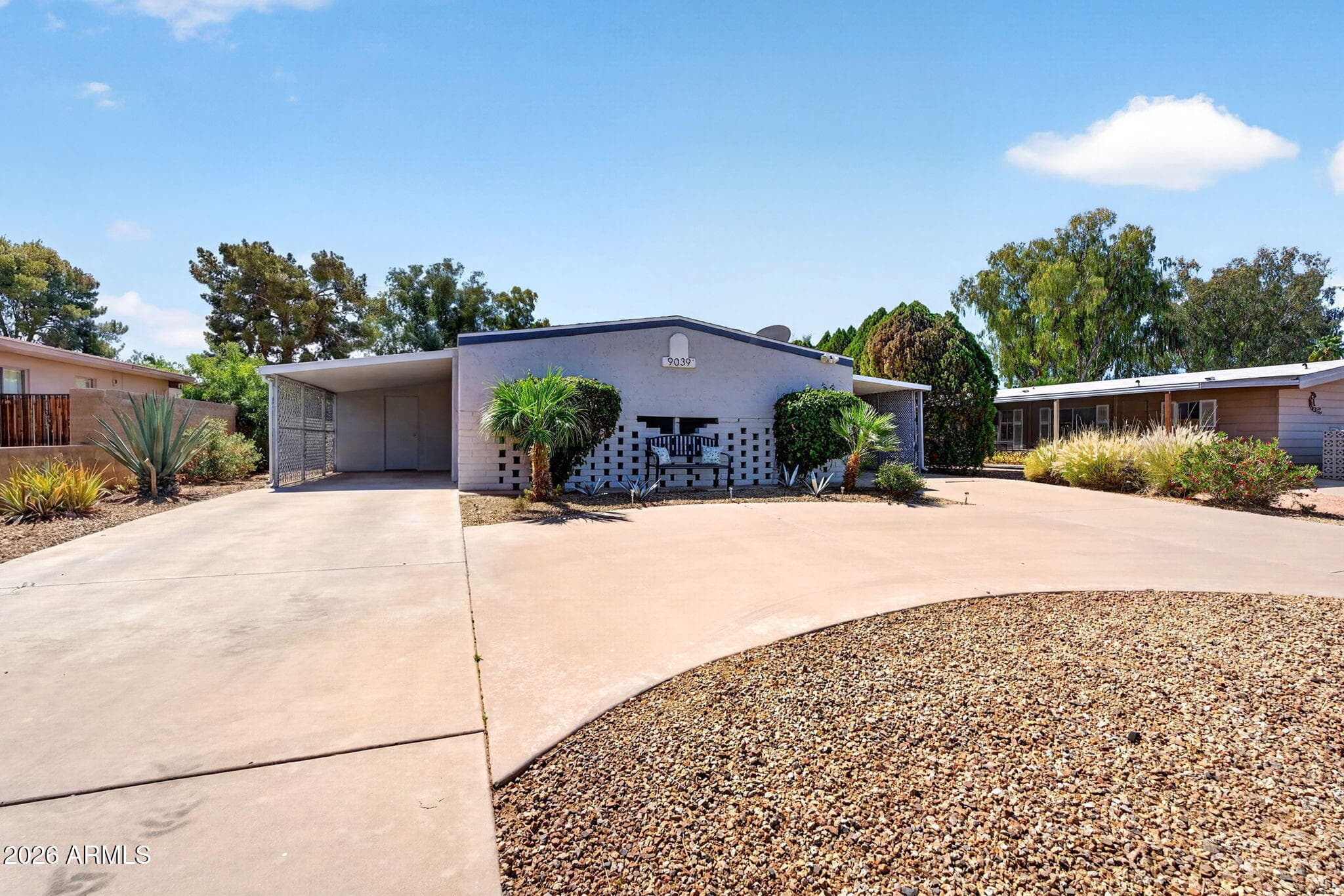 9039 E FAIRWAY BLVD - Photo 2