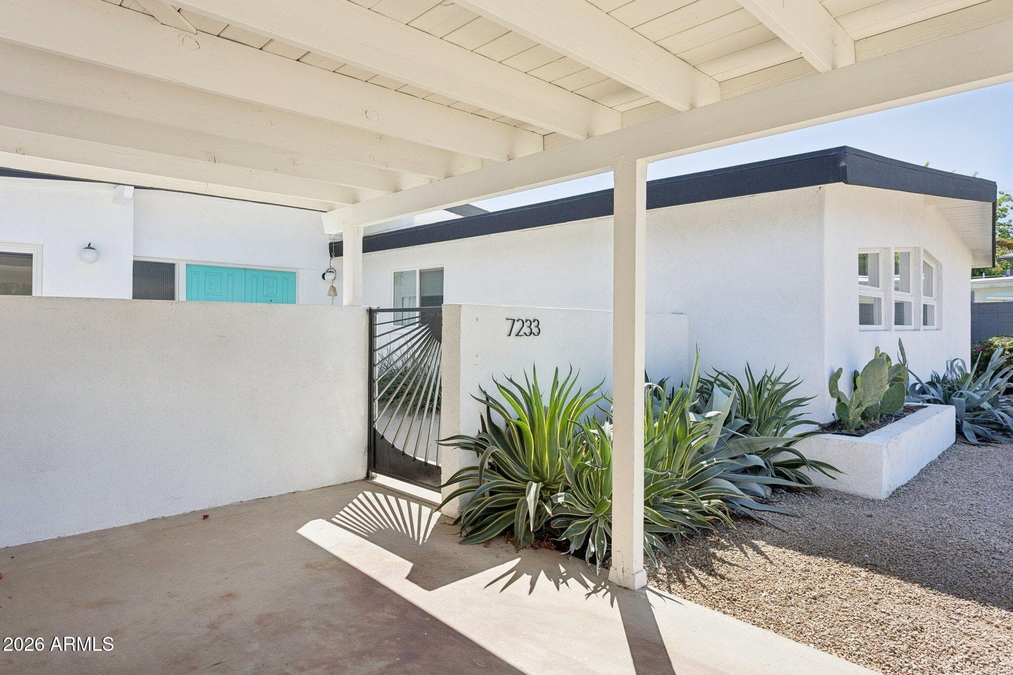 7233 E Monte Vista Rd — photo 2