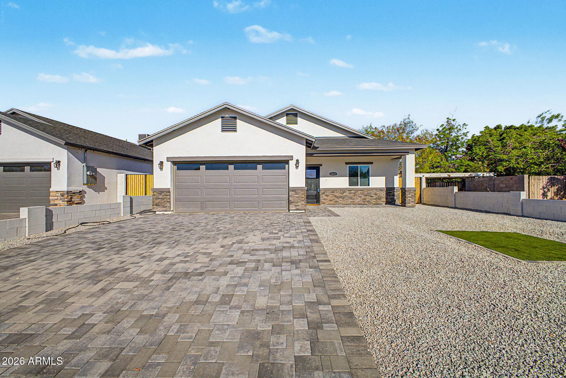 2037 N 22 St — photo 1