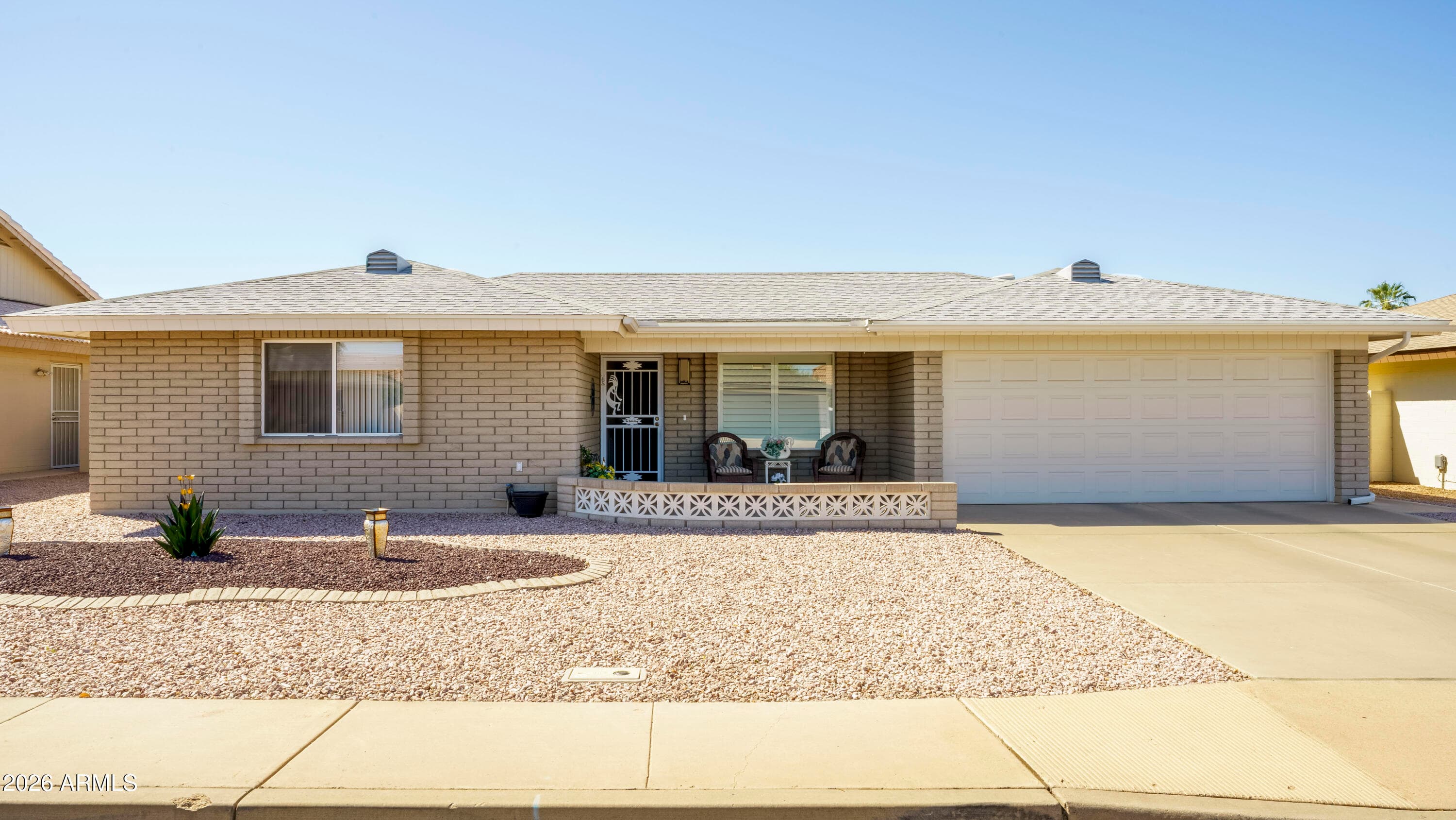 8033 E NEVILLE AVE - Photo 1
