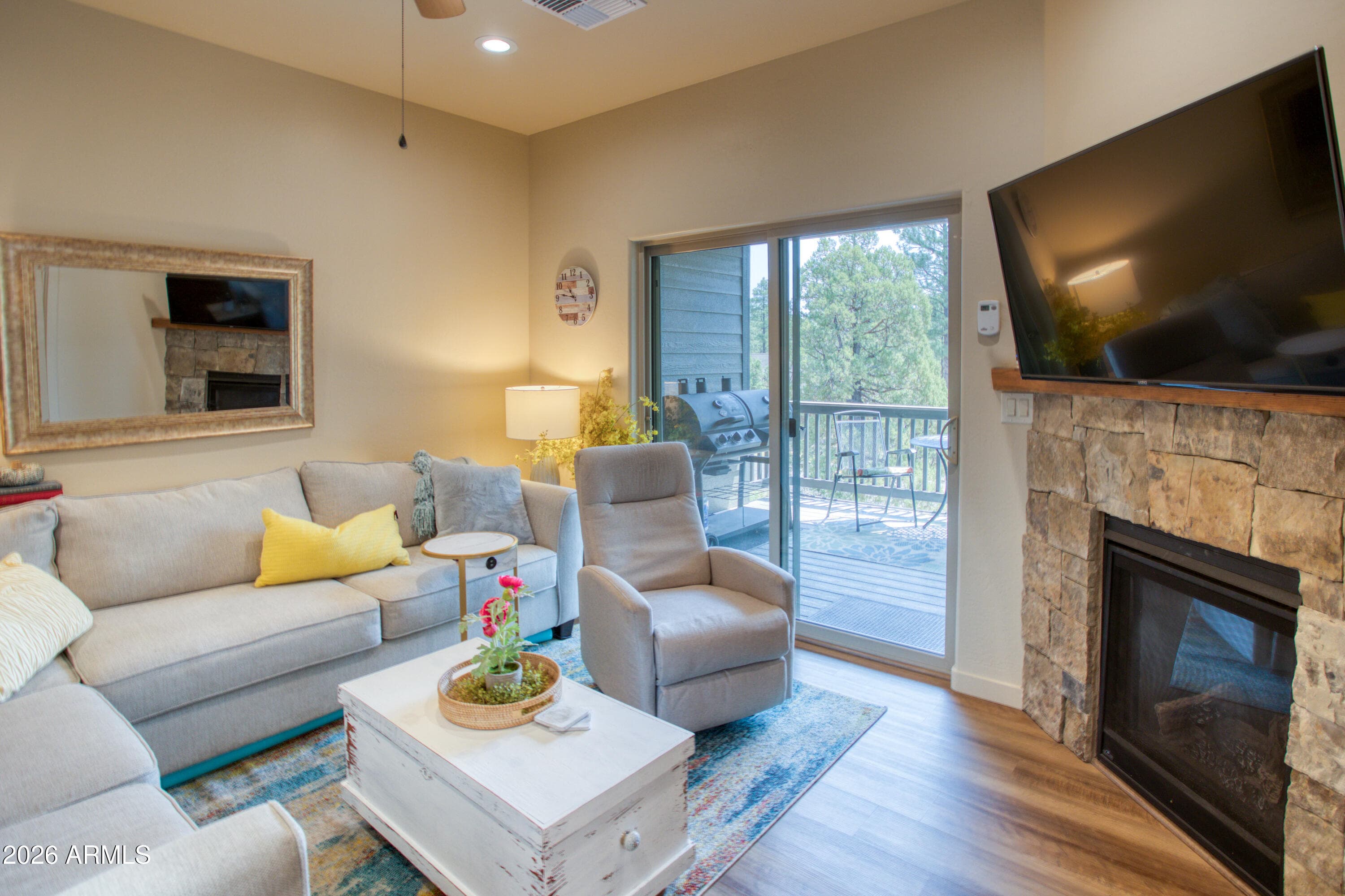5873 Saturn Dr — photo 2