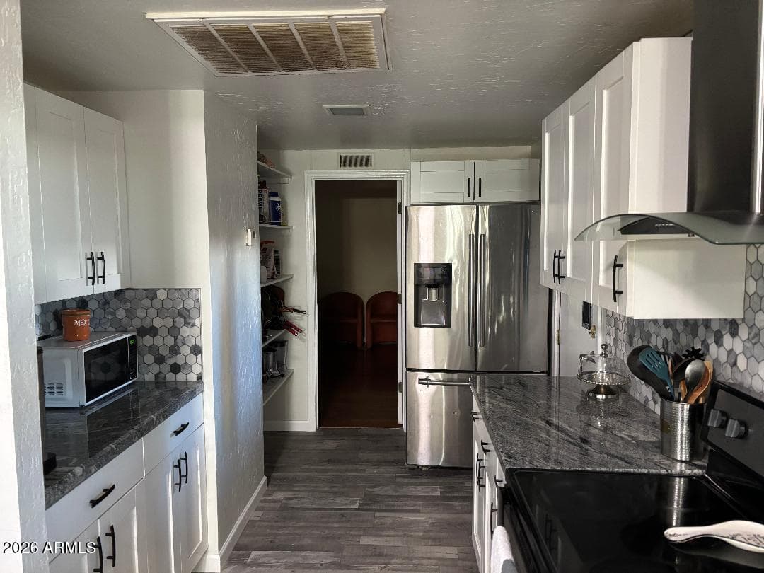 9436 S 12 TH AVE - Photo 4