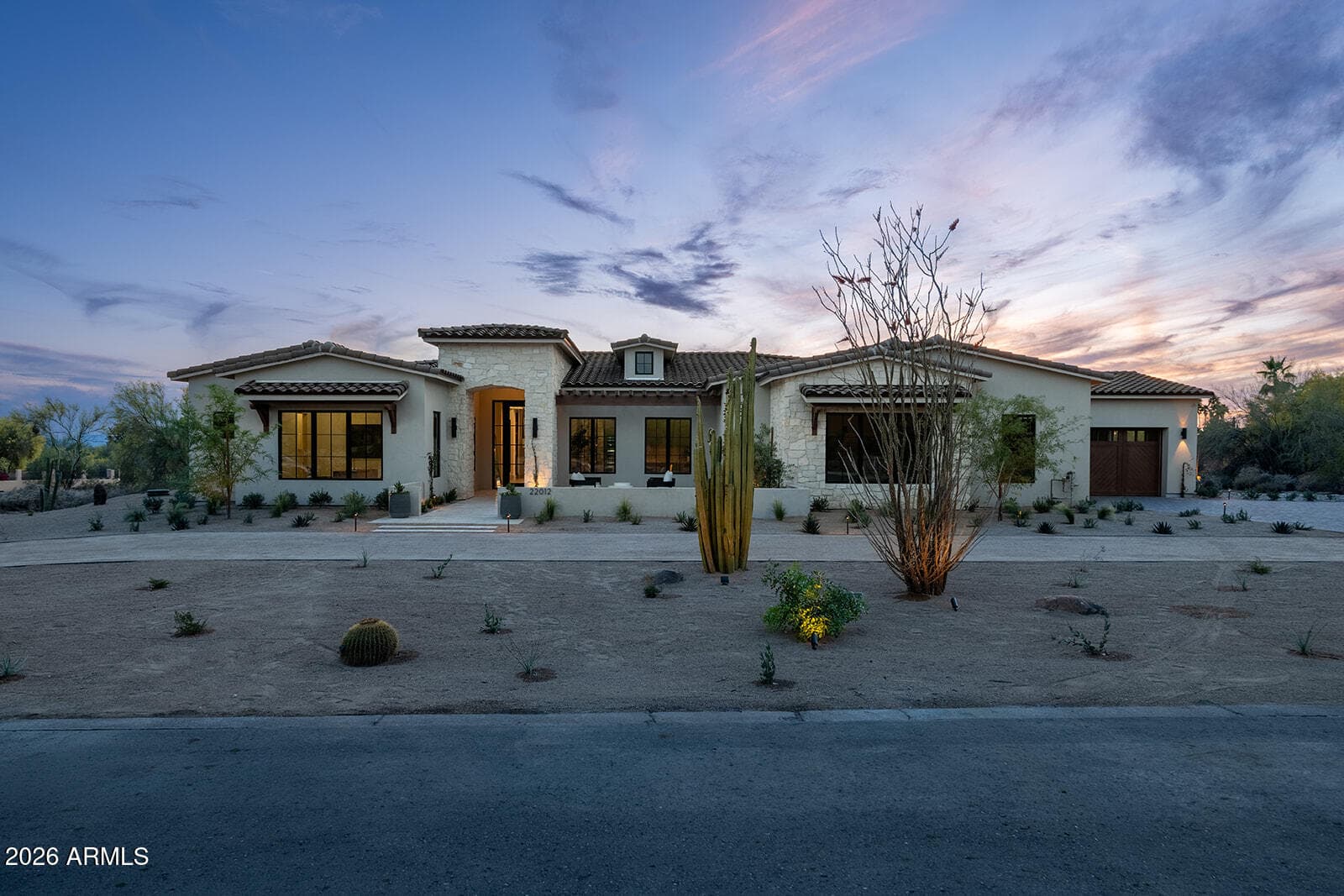 22012 N Los Caballos Dr — photo 1