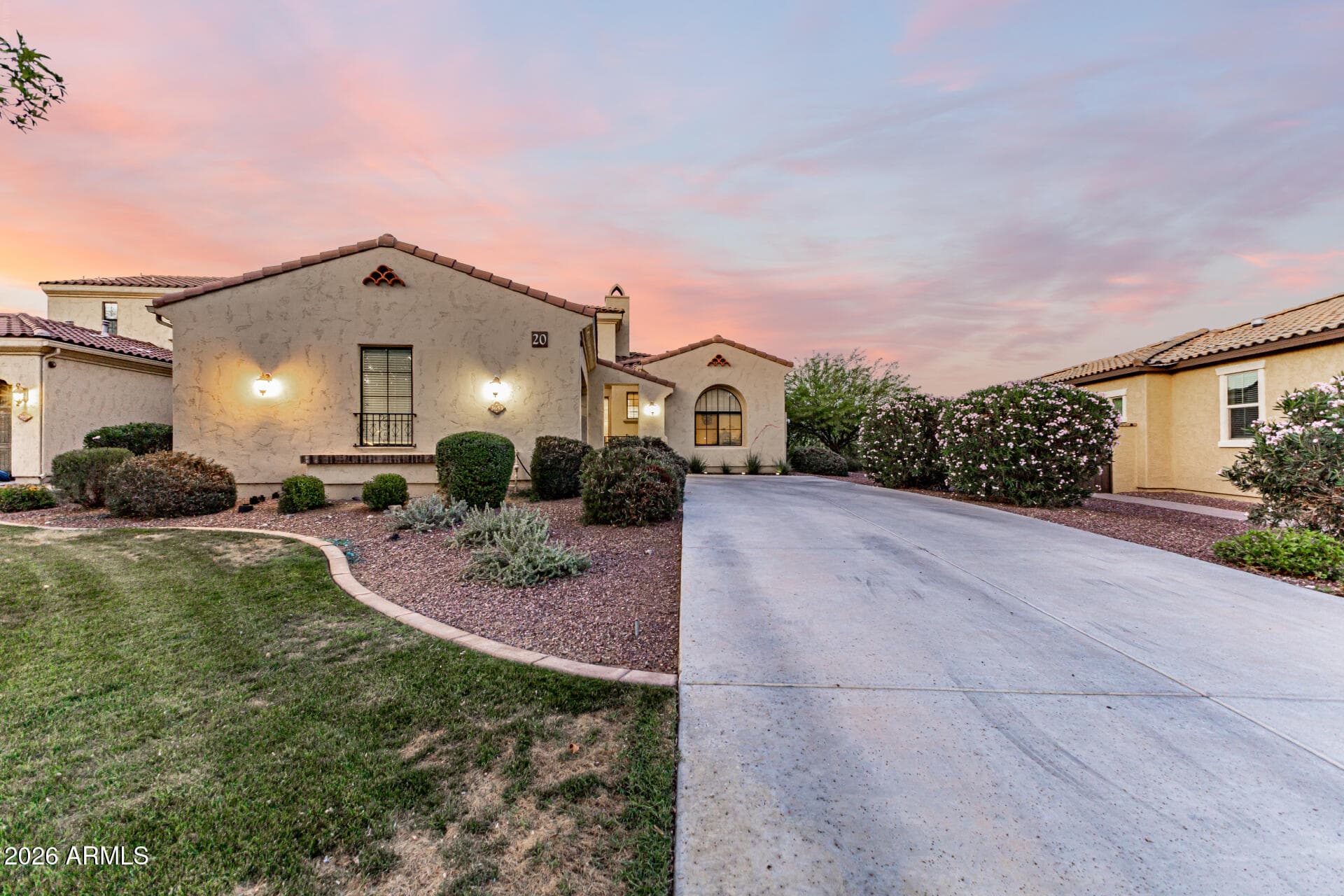 3653 N Hooper Ct — photo 2