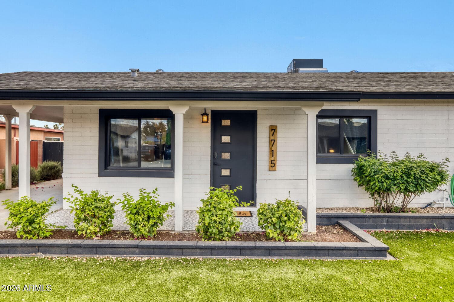 7715 E Catalina Dr — photo 1