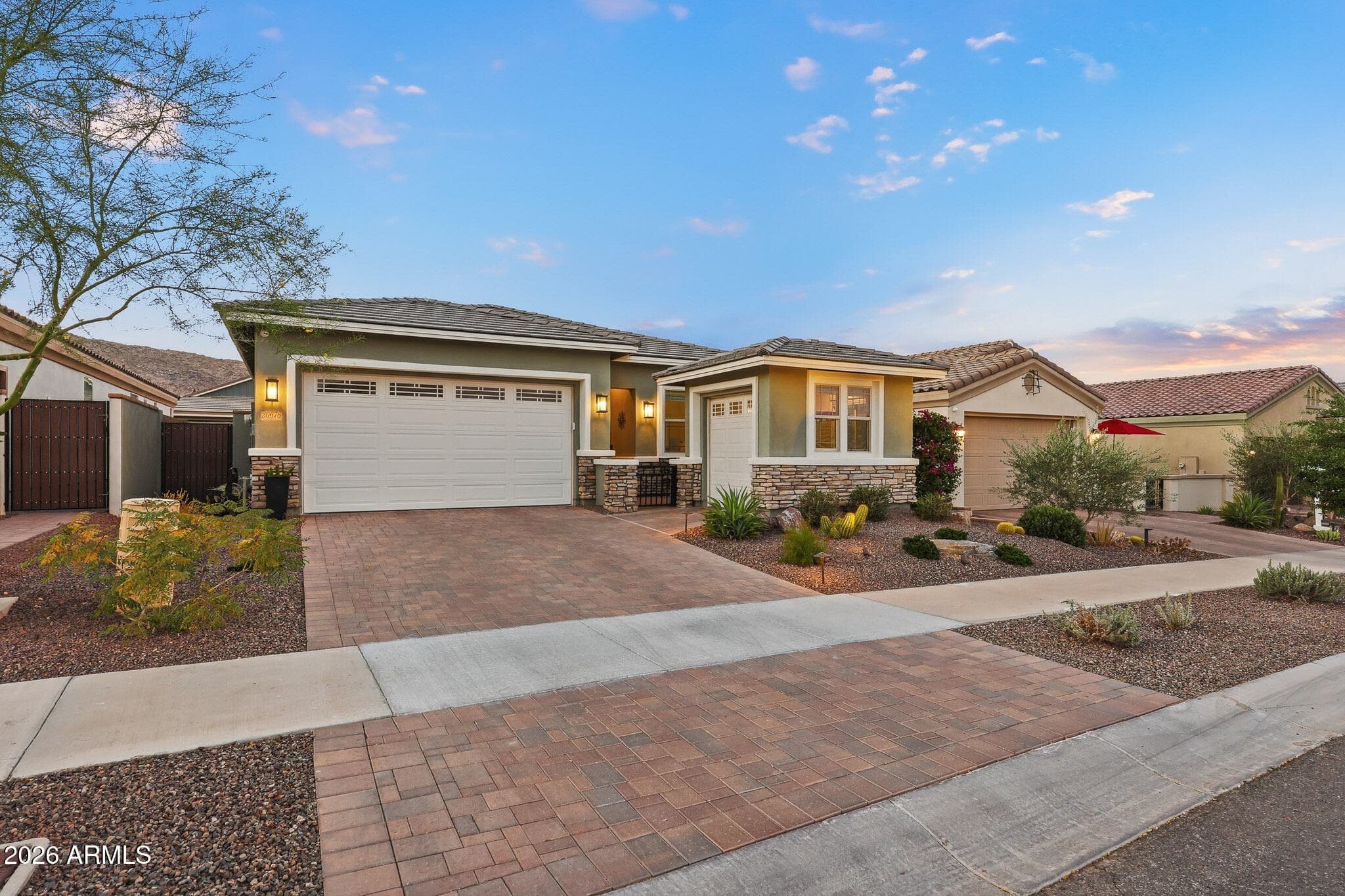 20676 W Luke Ave — photo 1