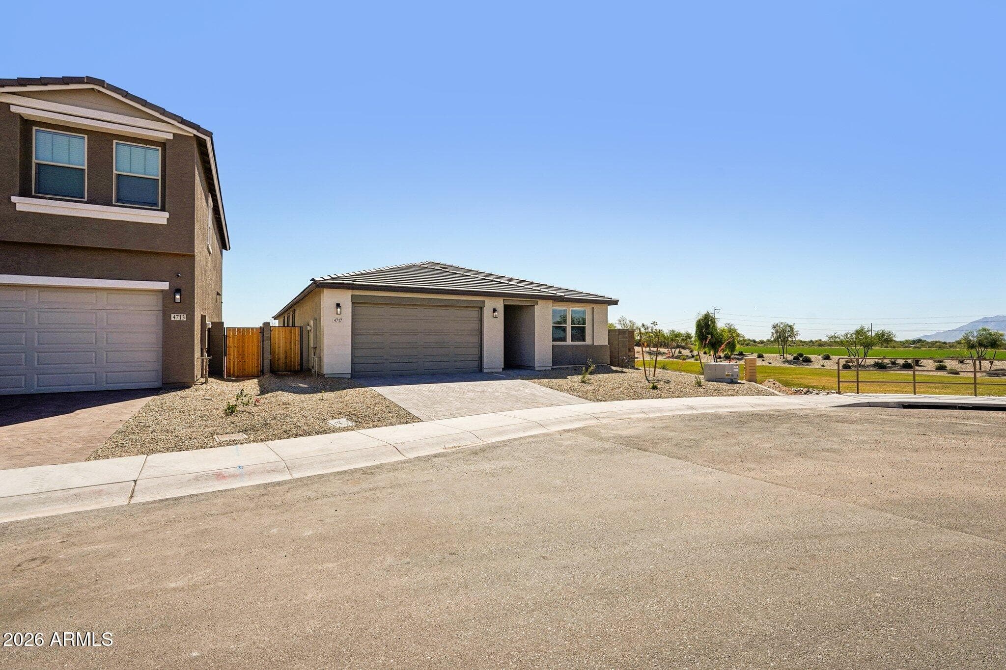 4717 S 95th Dr — photo 2